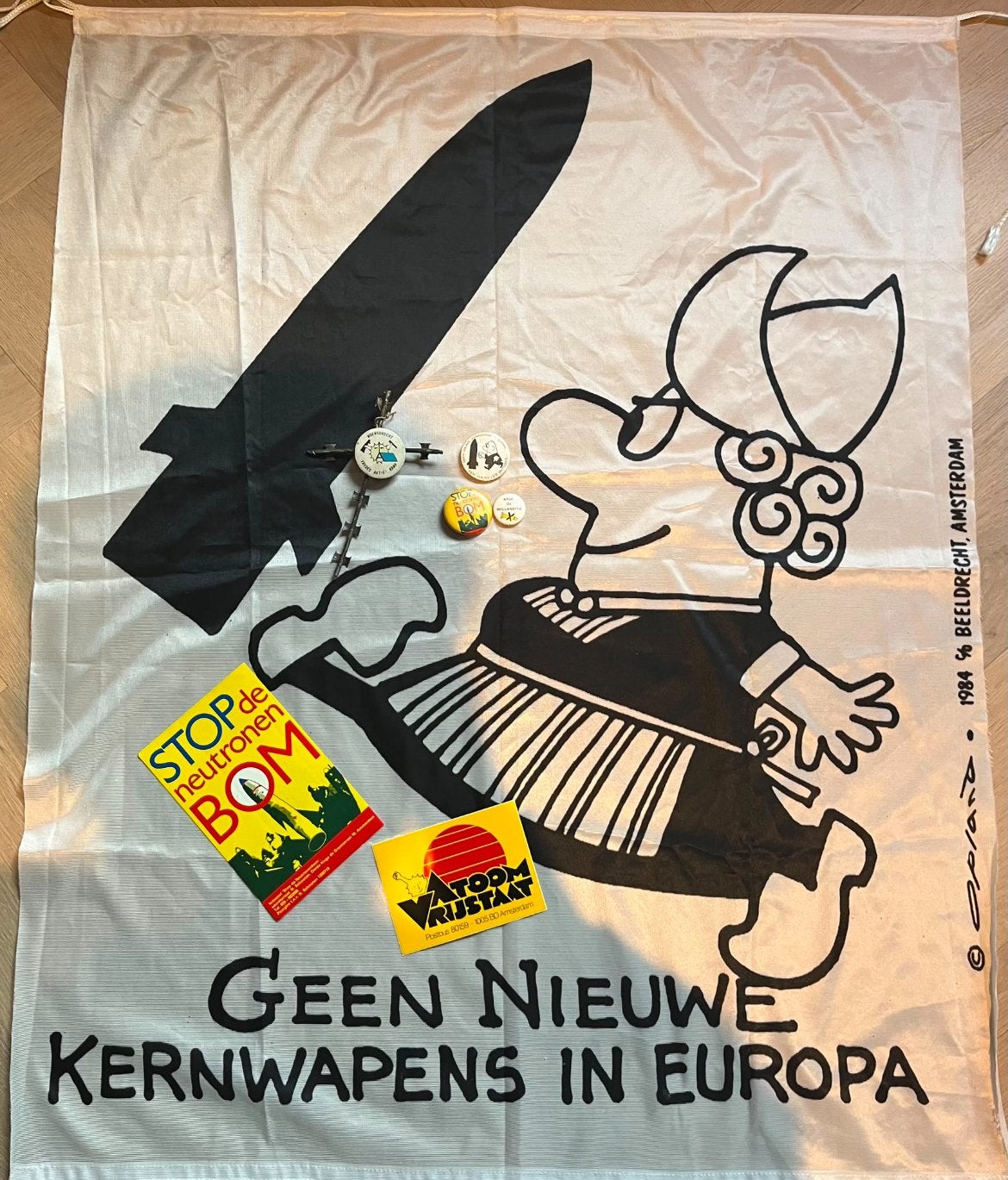 Gezocht Geen nieuwe kernwapens in europa items, Ophalen of Verzenden, Landmacht, Nederland