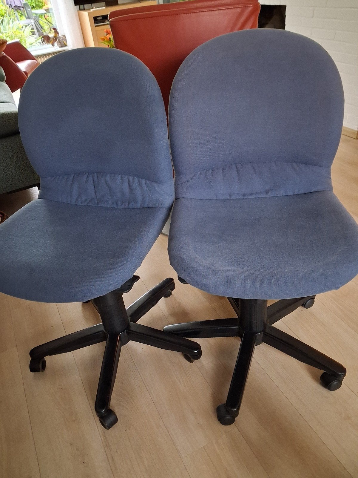 Bureaustoel merk Sigma blauwe bekleding zwart onderstel, Ophalen, Gebruikt, Blauw, Bureaustoel