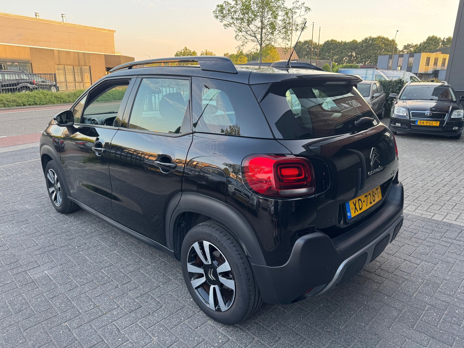 Citroen C3 Aircross 1.2 PureTech S&S Feel LED CRUISE PDC TOP, Auto's, Dealer onderhouden, 840 kg, Gebruikt, Euro 6