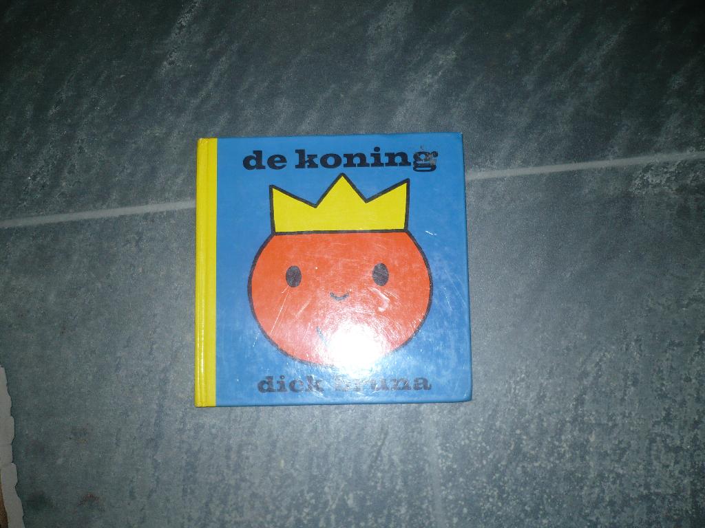 2 nijntje dick bruna en 5 nutricia boekjes, Boeken, Gelezen, Ophalen of Verzenden, Dick Bruna, 1 tot 2 jaar