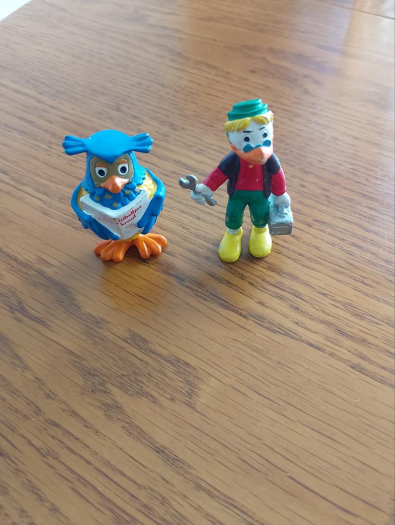 Te koop Willie Wortel en meneer de uil Fabeltjeskrant, Verzamelen, Ophalen, Gebruikt