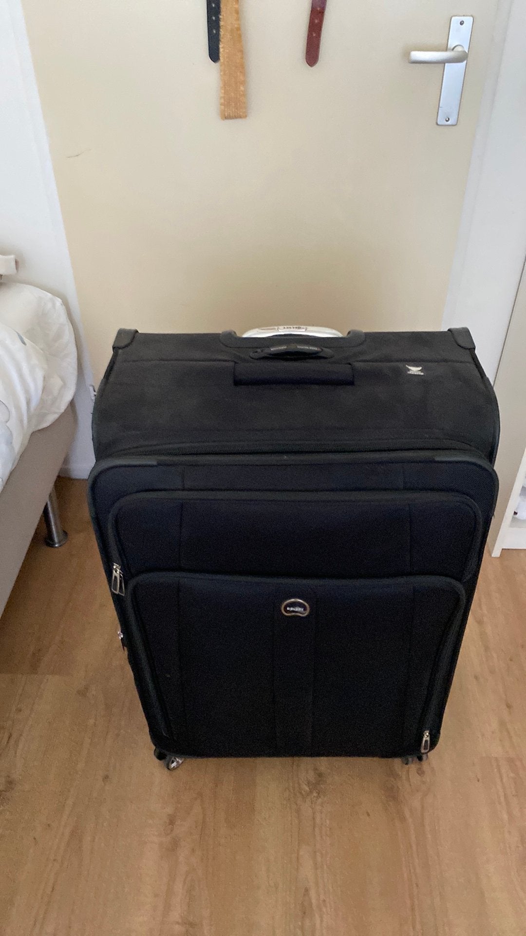 Delsey koffer, Ophalen, Zo goed als nieuw, Hard kunststof, Minder dan 50 cm