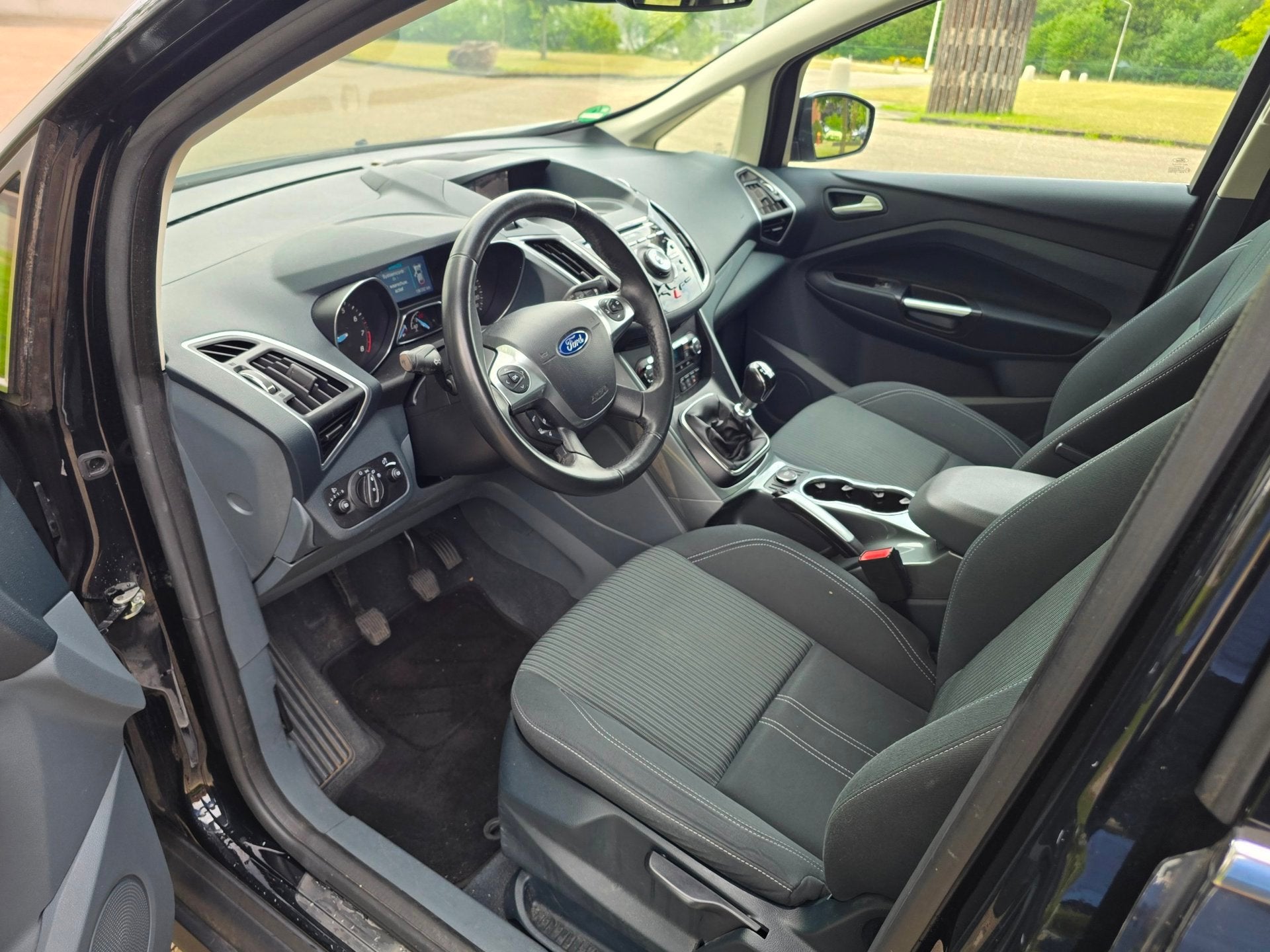 Ford Grand C-Max 1.0 Edition Plus AIRCO/cruise, Auto's, Voorwielaandrijving, 125 pk, Gebruikt, Zwart