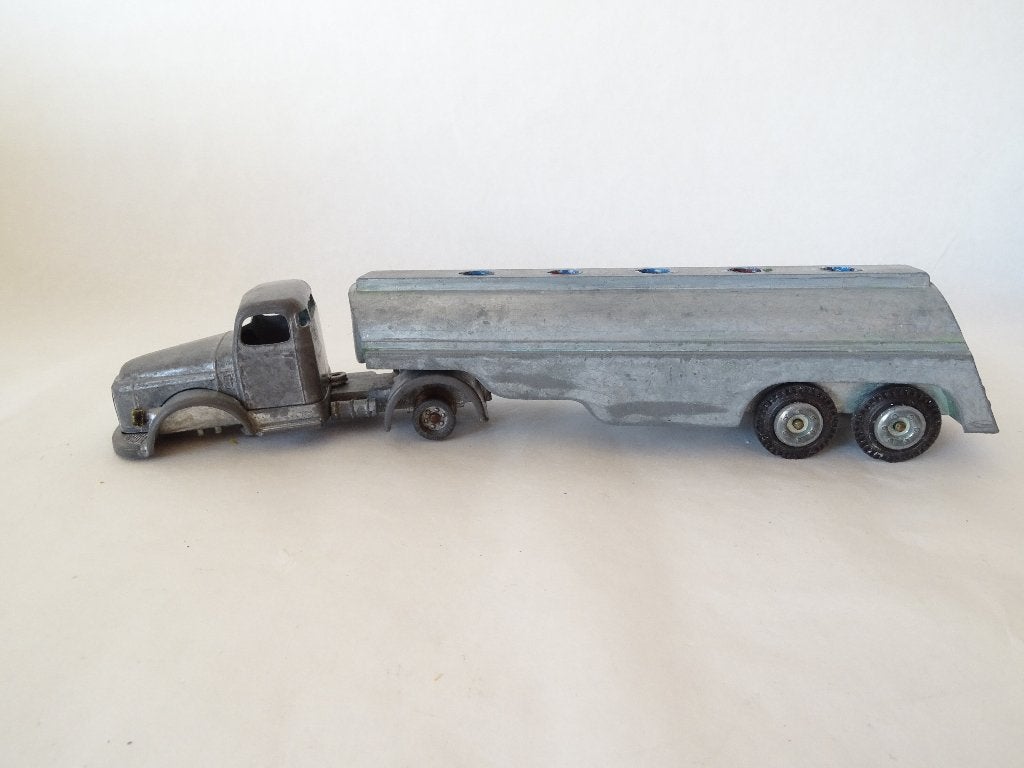Tekno Denemarken. Volvo opknapper., Hobby en Vrije tijd, Modelauto's | 1:50, Ophalen of Verzenden, Gebruikt, Bus of Vrachtwagen