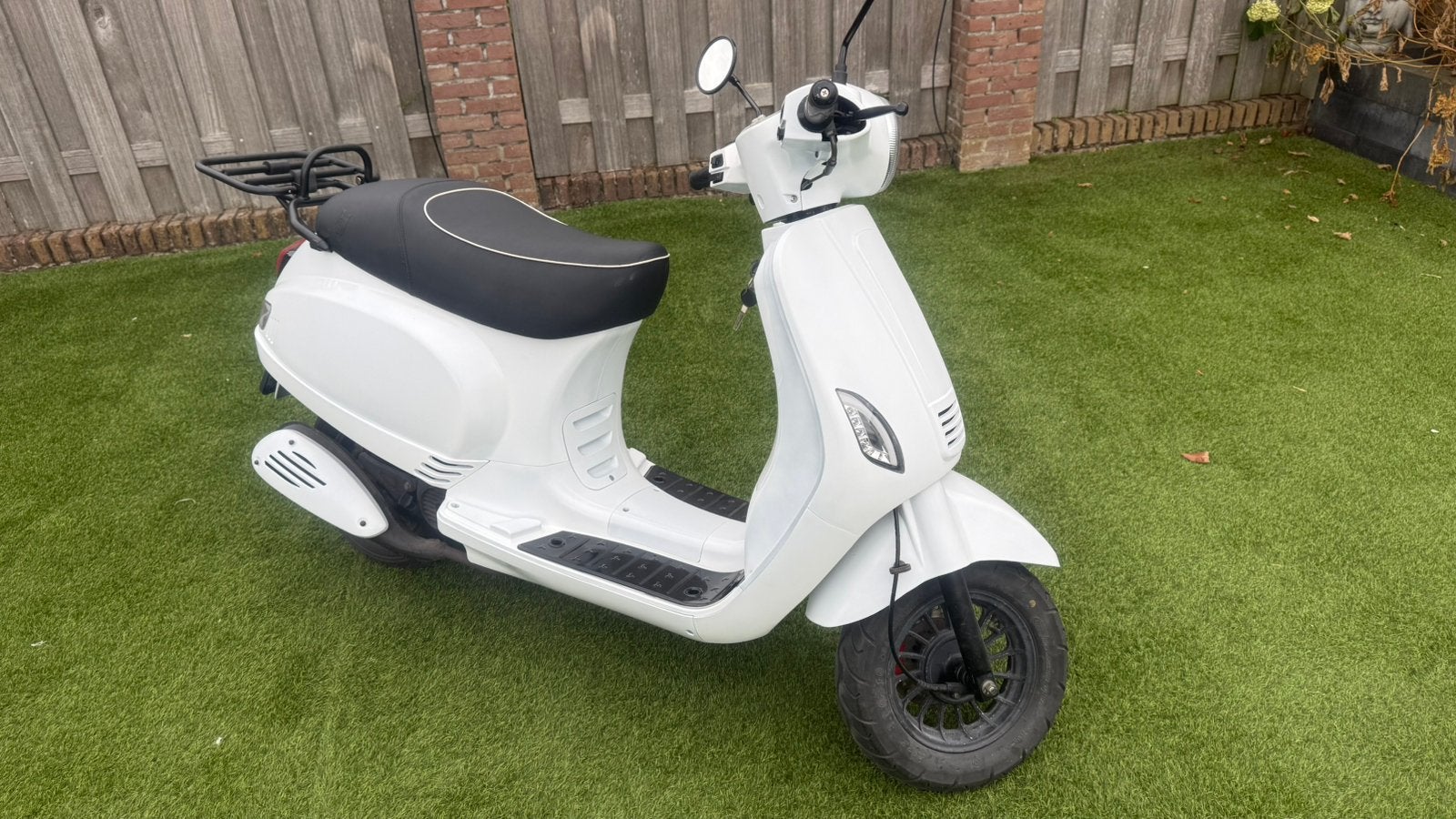 AGM VX 50 - Vespa look-a-like, Fietsen en Brommers, Ophalen, Gebruikt, Benzine, 50 cc