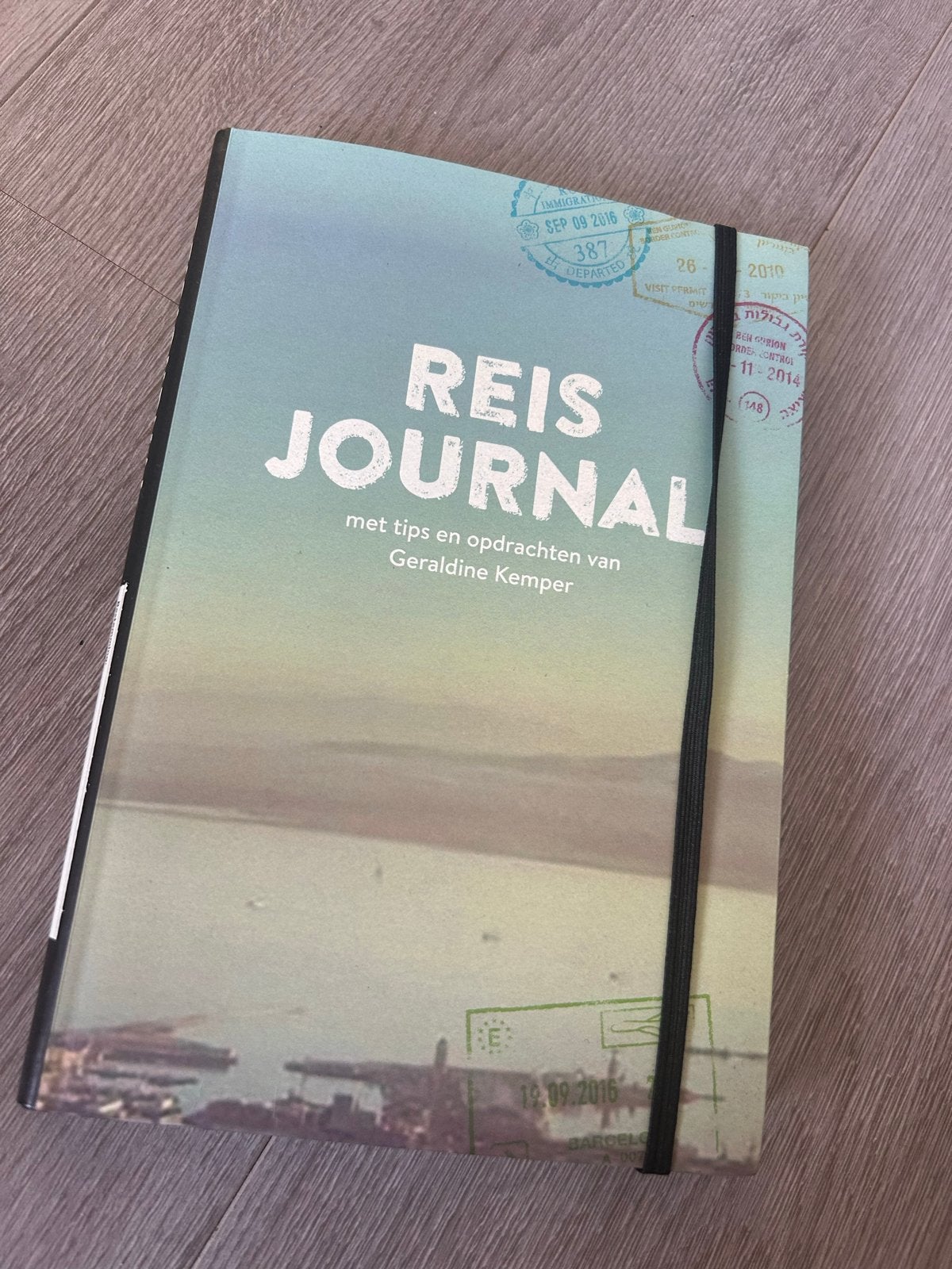 Reis Journal met tips en opdrachten van Geraldine Kemper, Ophalen of Verzenden, Zo goed als nieuw, Reisgids of -boek, Overige merken
