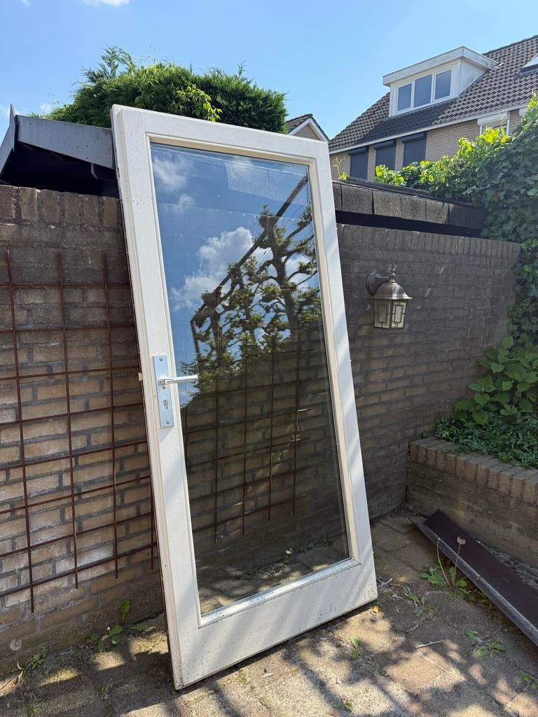 Openslaande hardhouten buitendeuren, rood/wit, dubbel glas, Gebruikt, Deurkozijn, 150 tot 225 cm, Hout