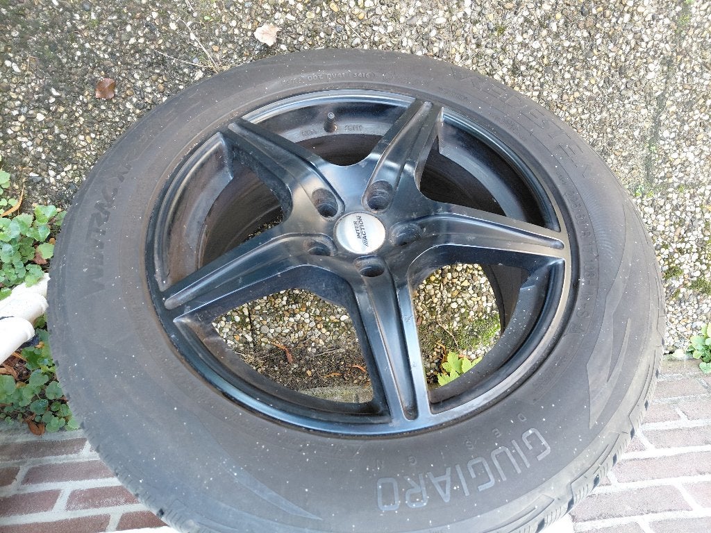 Vredestein winterbanden met zwarte velgen, Ophalen, Gebruikt, Banden en Velgen, 17 inch