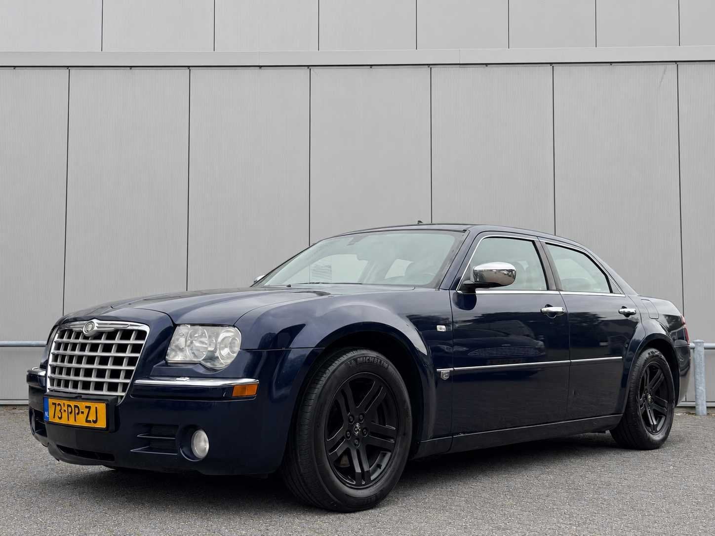 2004 Chrysler 300C 5.7 V8 HEMI LPG Personenauto, Auto's, Automaat, Gebruikt, 5654 cc, Blauw