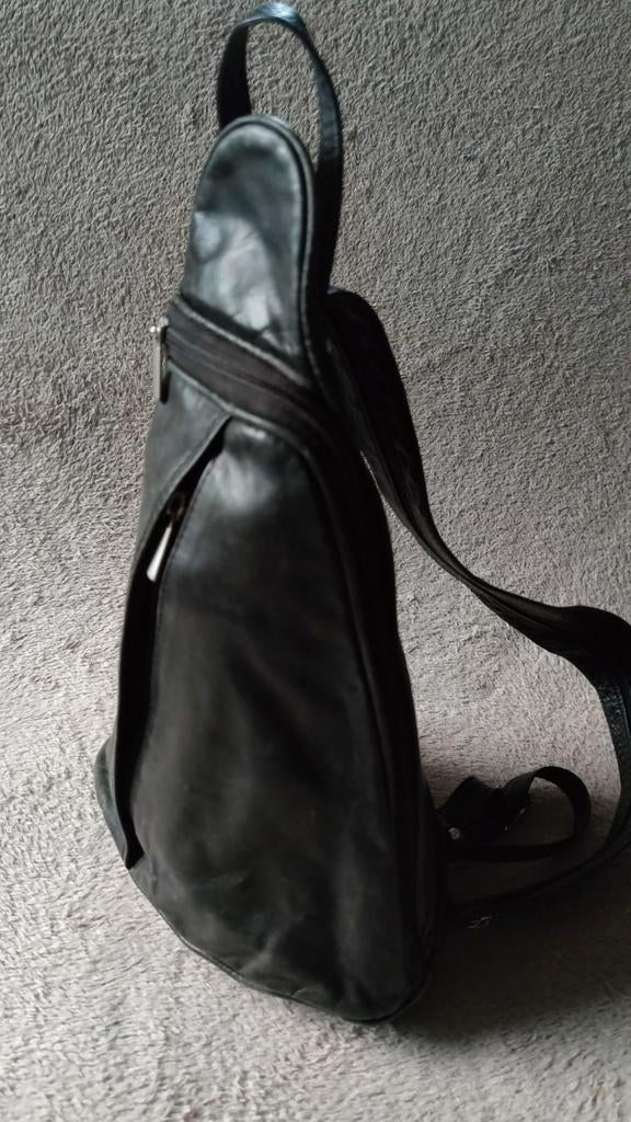 Zwarte pu leren Rugzak / rugtas/ Sling Bag - 33x22cm, Overige merken, Gebruikt, 25 tot 40 cm, Ophalen of Verzenden