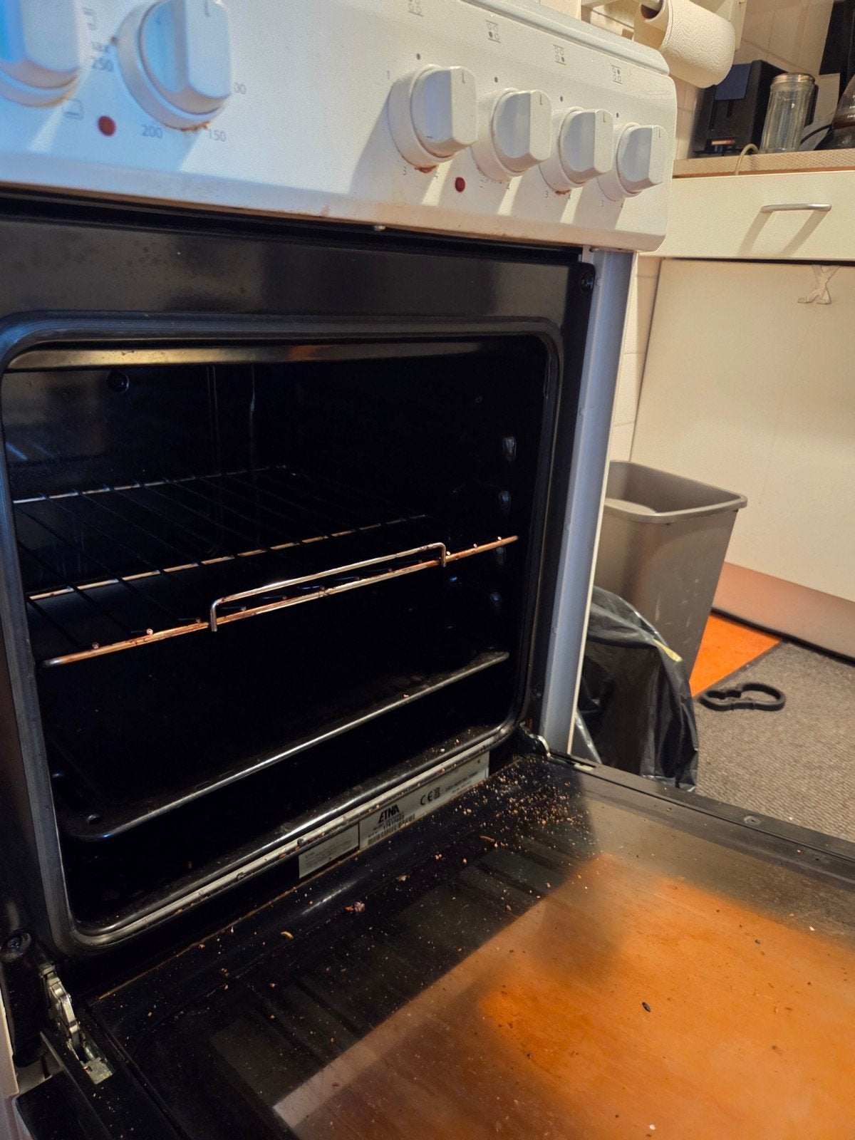 Elektrisch fornuis + oven, Witgoed en Apparatuur, Fornuizen, Ophalen, Gebruikt, 4 kookzones, Vrijstaand