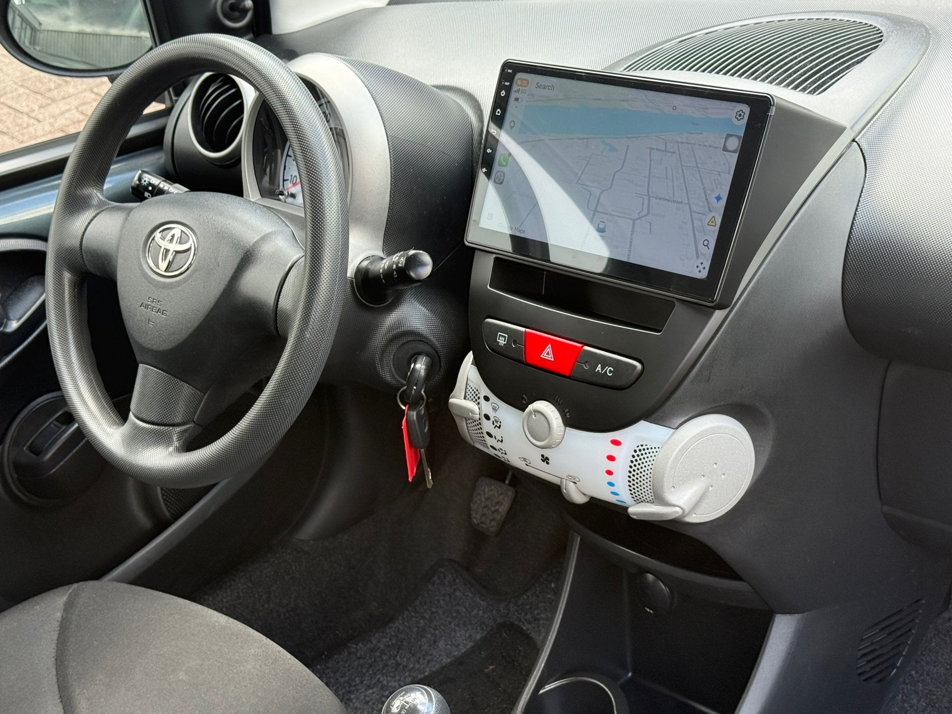 Toyota Aygo Gereserveerd!, Auto's, Voorwielaandrijving, Euro 5, Stof, Gebruikt