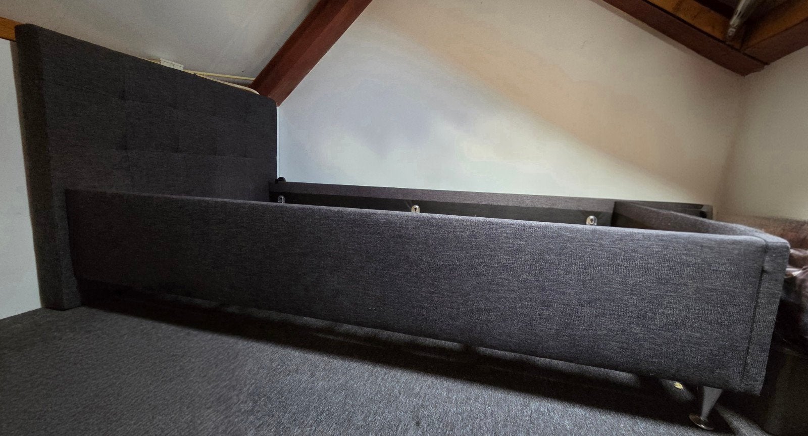 eenpersoonsbed met elektrisch verstelbare lattenbodem, Ophalen, Verstelbaar, 90 cm, Eenpersoons