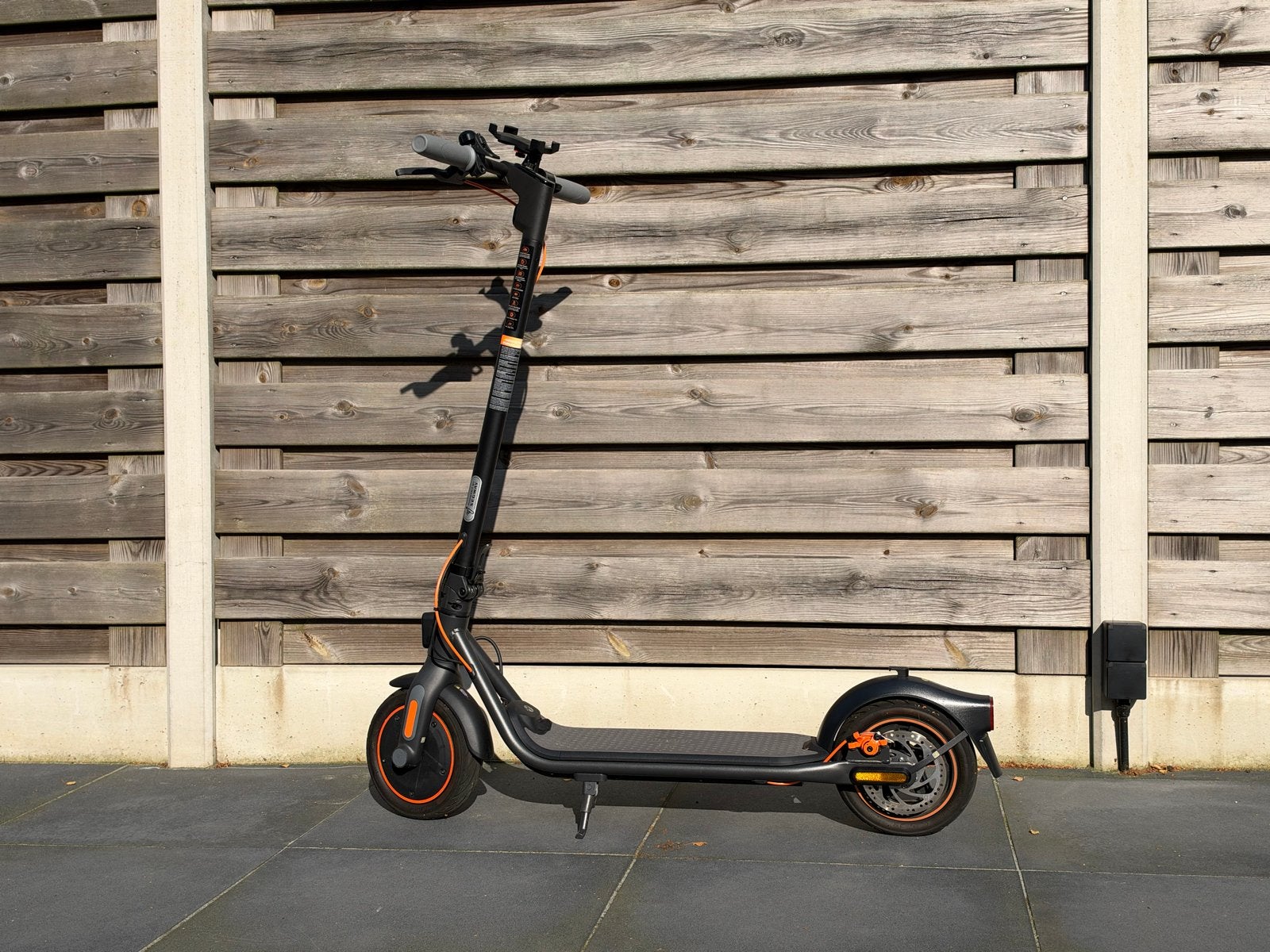 Ninebot Kickscooter F40E - Zo goed als nieuw, Fietsen en Brommers, Ophalen, Zo goed als nieuw, Elektrische step (E-scooter)