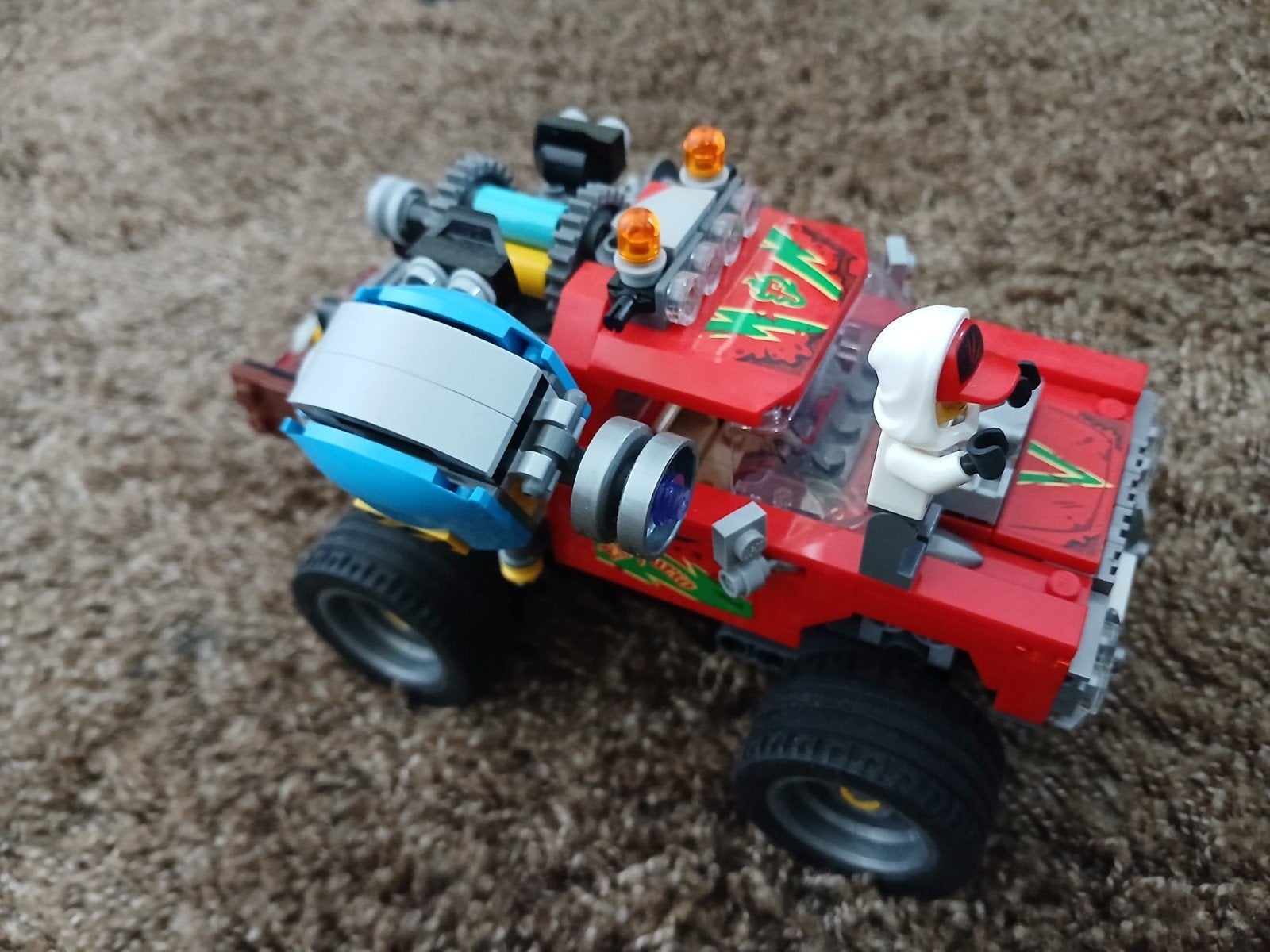 stoere lego auto met poppetje, Ophalen