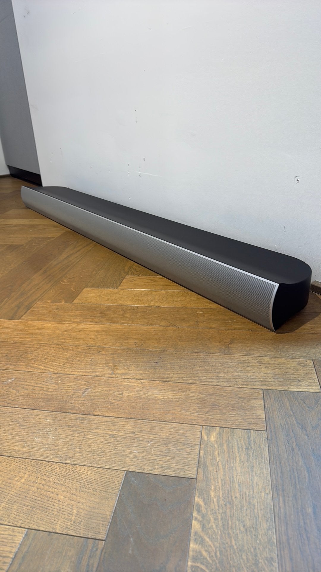 Bang & Olufsen B&O BeoLab 7.6 center speaker