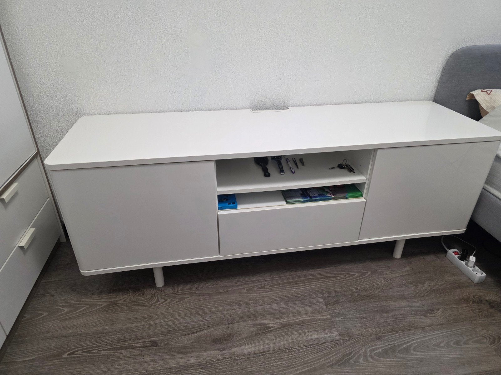 TV kast, Huis en Inrichting, Kasten | Televisiemeubels, 150 tot 200 cm, Ophalen of Verzenden, Zo goed als nieuw, Minder dan 100 cm