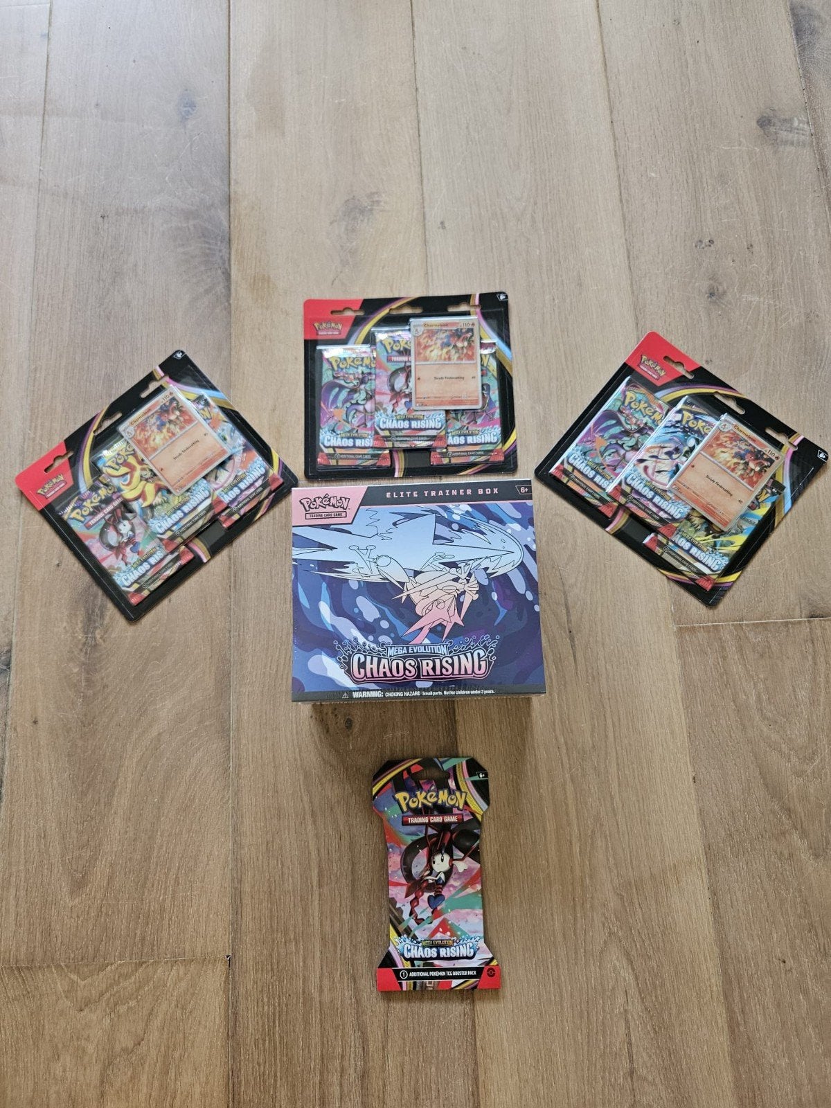Pokémon Chaos Rising Lot – ETB + Blisters + Sleeved Booster, Ophalen of Verzenden, Nieuw, Booster, Foil