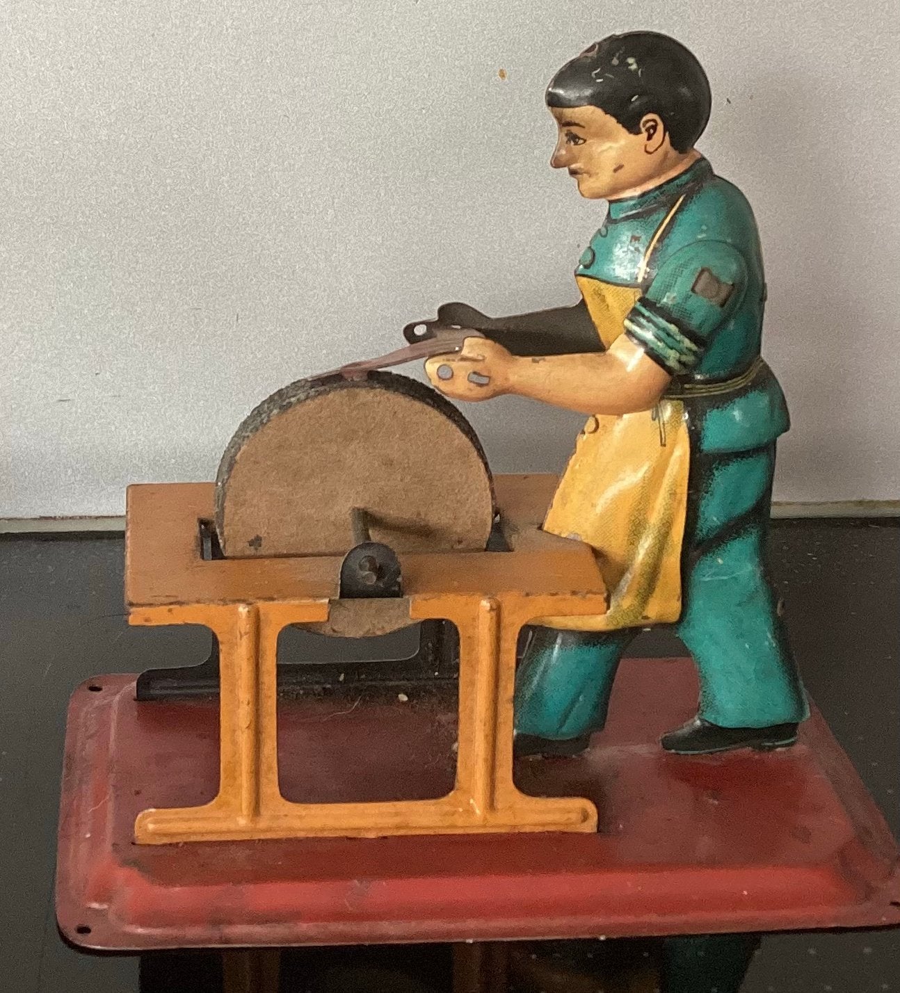1920 -1930 blikken stoommachine scharensliep figuur,mooi!, Antiek en Kunst, Antiek | Speelgoed, Ophalen