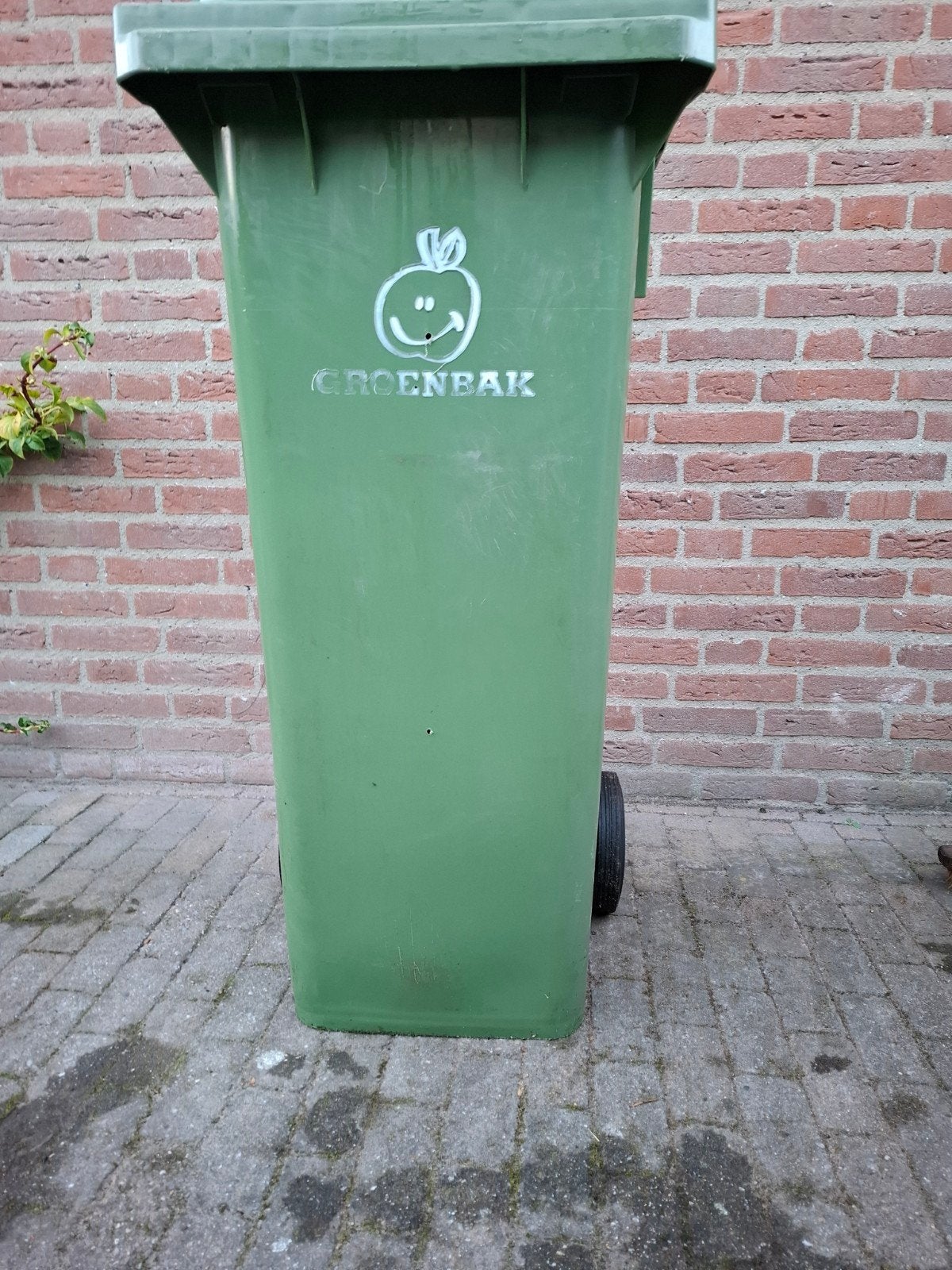 Kliko groen container, Ophalen, Gebruikt
