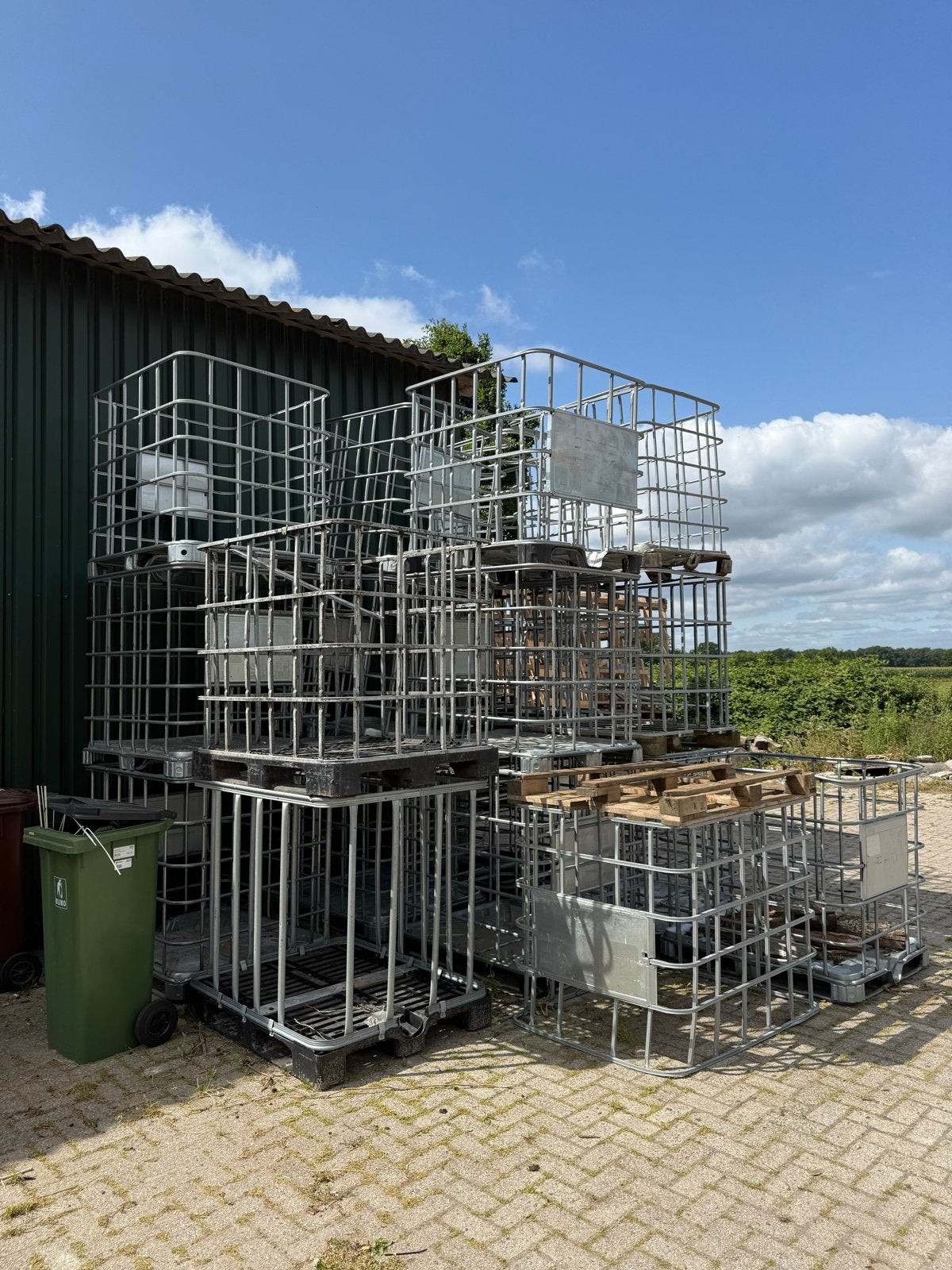 IBC-containers met metalen kooien, Gebruikt, 100 cm of meer, 60 cm of meer, Bak of Kist