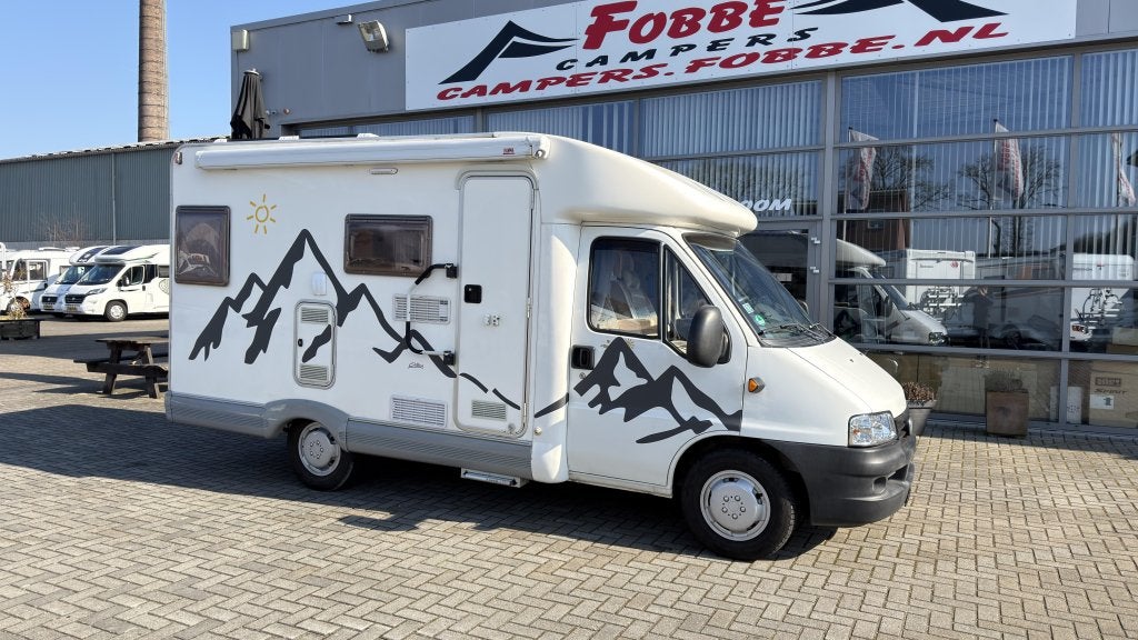 !!nu €14950 !! Fransbed,McLouis Lagan 252 2005|133d, Caravans en Kamperen, Brandblusser, Koelkast, Ringverwarming, Fiat