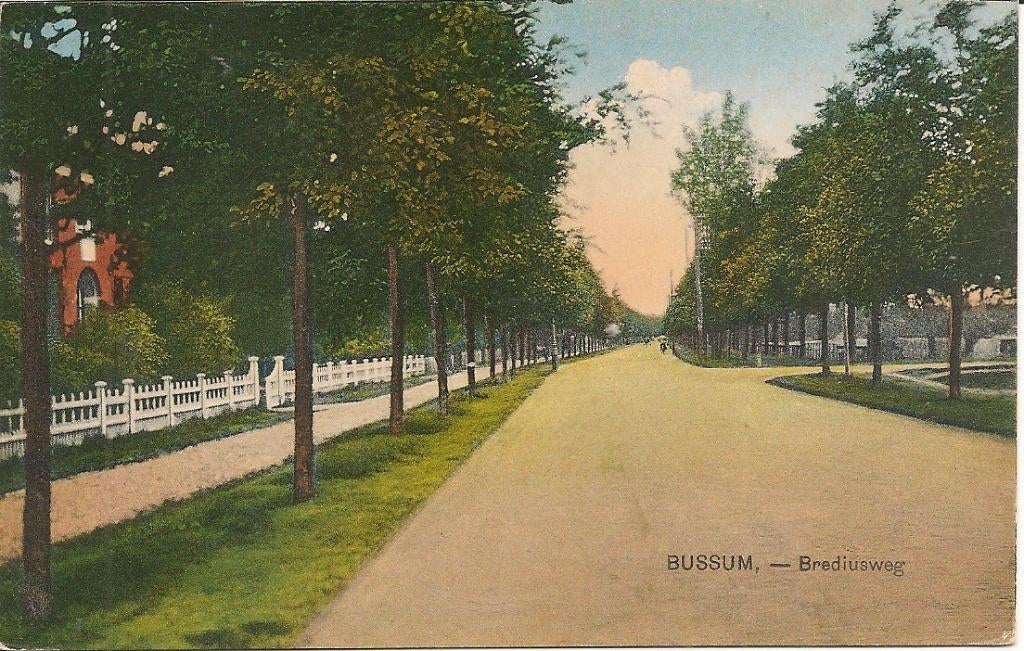 Bussum Brediusweg., Verzamelen, Ansichtkaarten | Nederland, Ophalen of Verzenden, 1920 tot 1940, Ongelopen, Noord-Holland