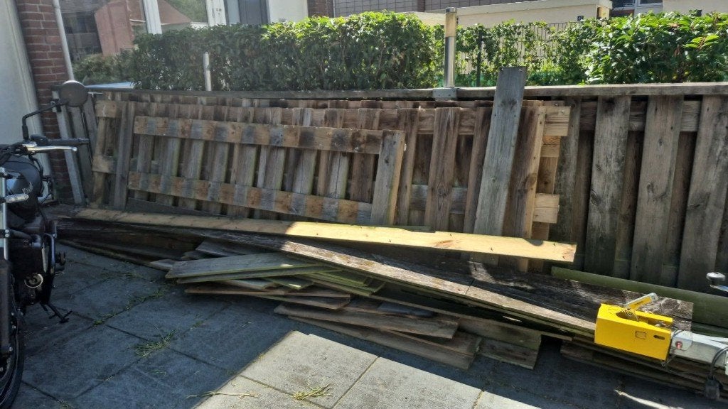 Gartis hout op te halen, Tuin en Terras, Schuttingen, Ophalen, Minder dan 3 meter, Hout, 1 tot 2 meter