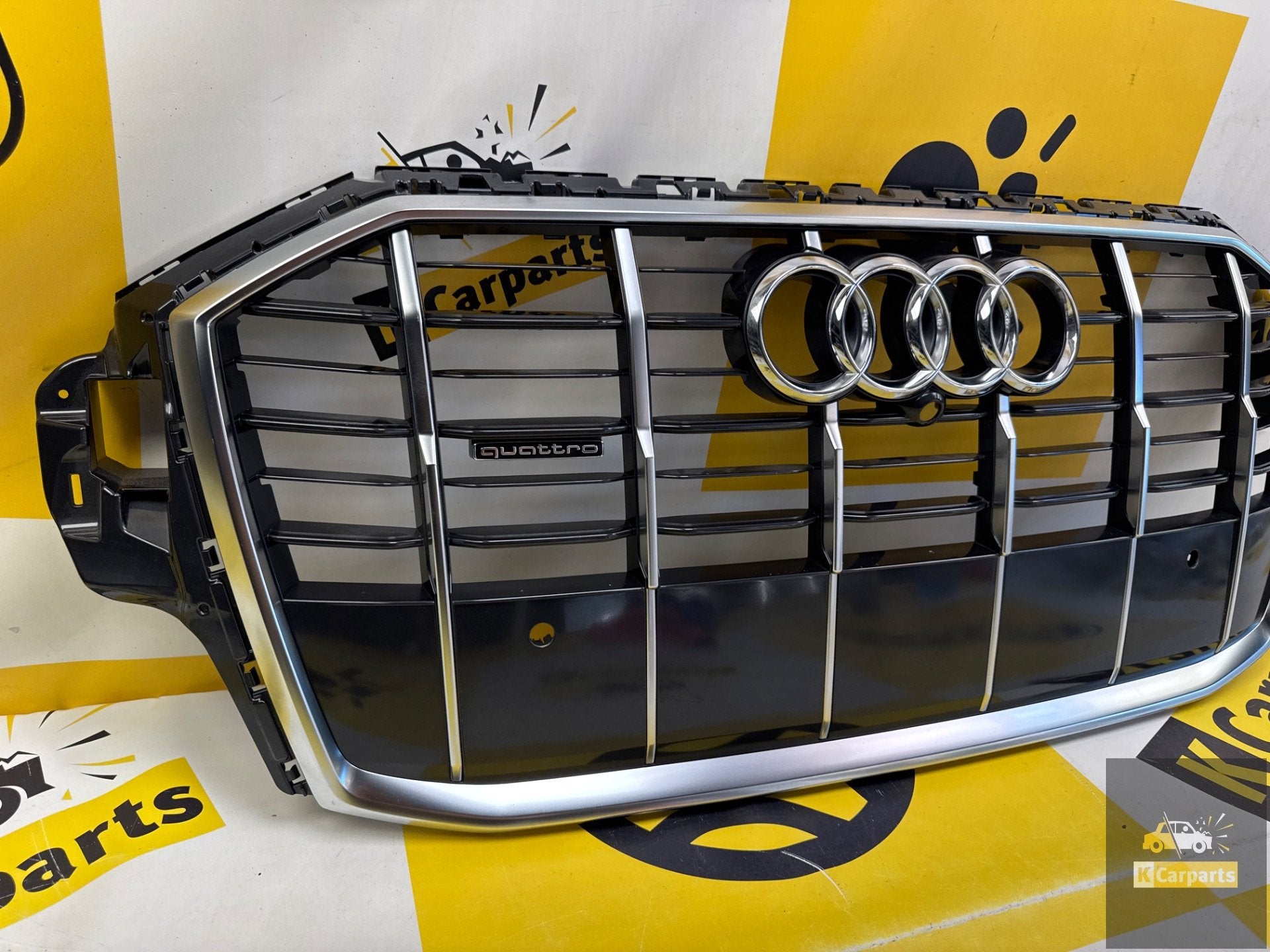 Grill Audi Q7 4M S-Line Grille Chrome Voorzijde 4M0853651A, Gebruikt, Voor, AUDI AG, Auto-Union-Strasse 1
85045  Ingolstadt, DE