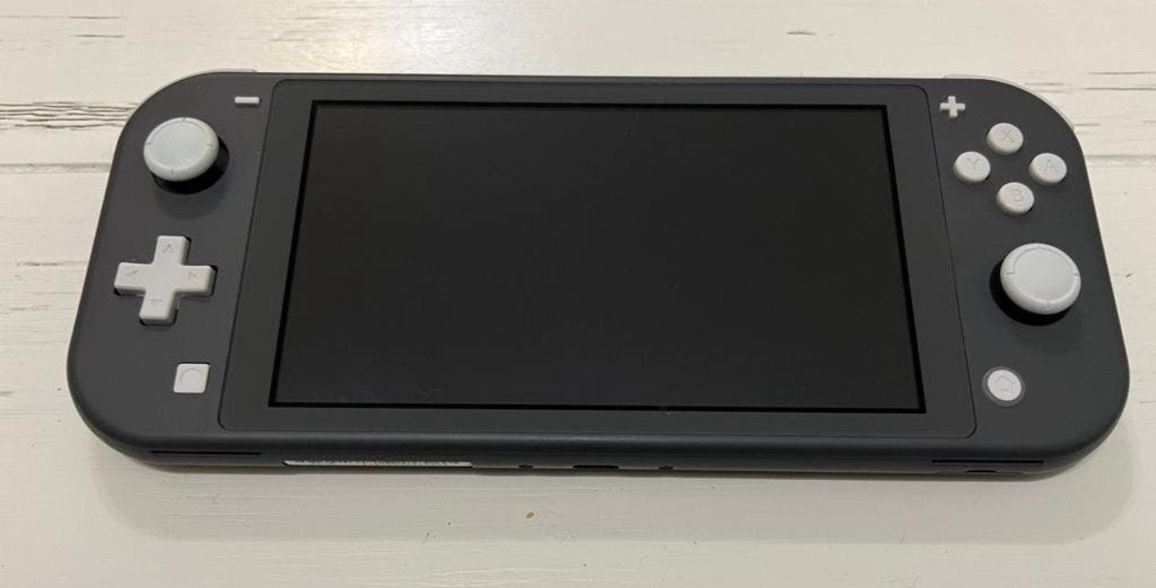 Foto 10 van Nintendo Switch Lite - Diverse Kleuren Beschikbaar