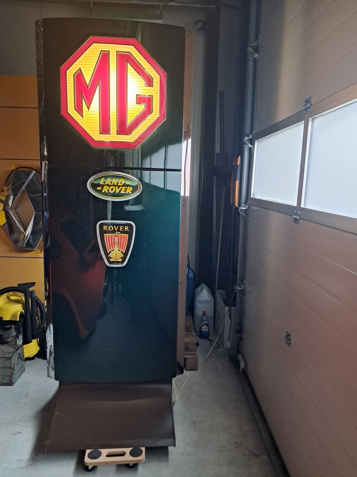 MG reclame lichtzuil indoor 2 zijdig 210cm Uniek en mooi., Ophalen, Eu, Gebruikt, Eu
