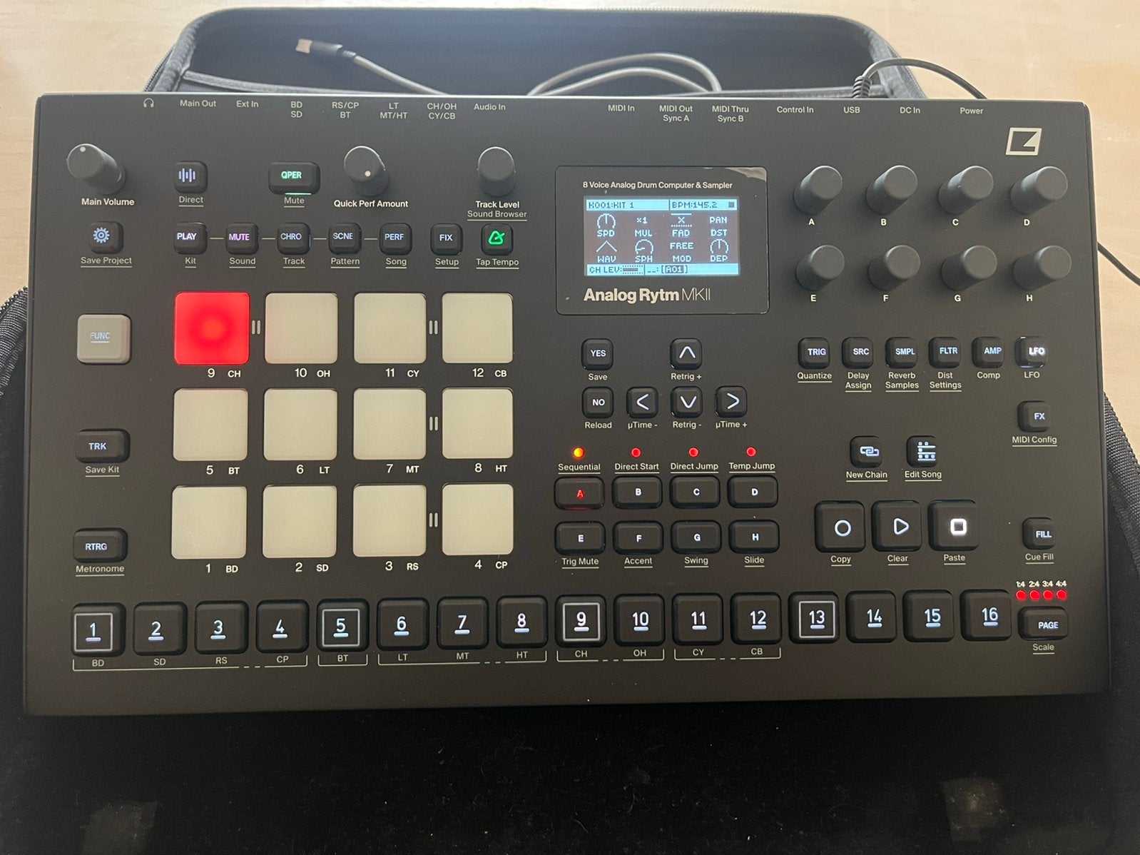 Elektron Analog Rytm MKII met Analog Cases hoes, Ophalen of Verzenden, Gebruikt, Overige merken