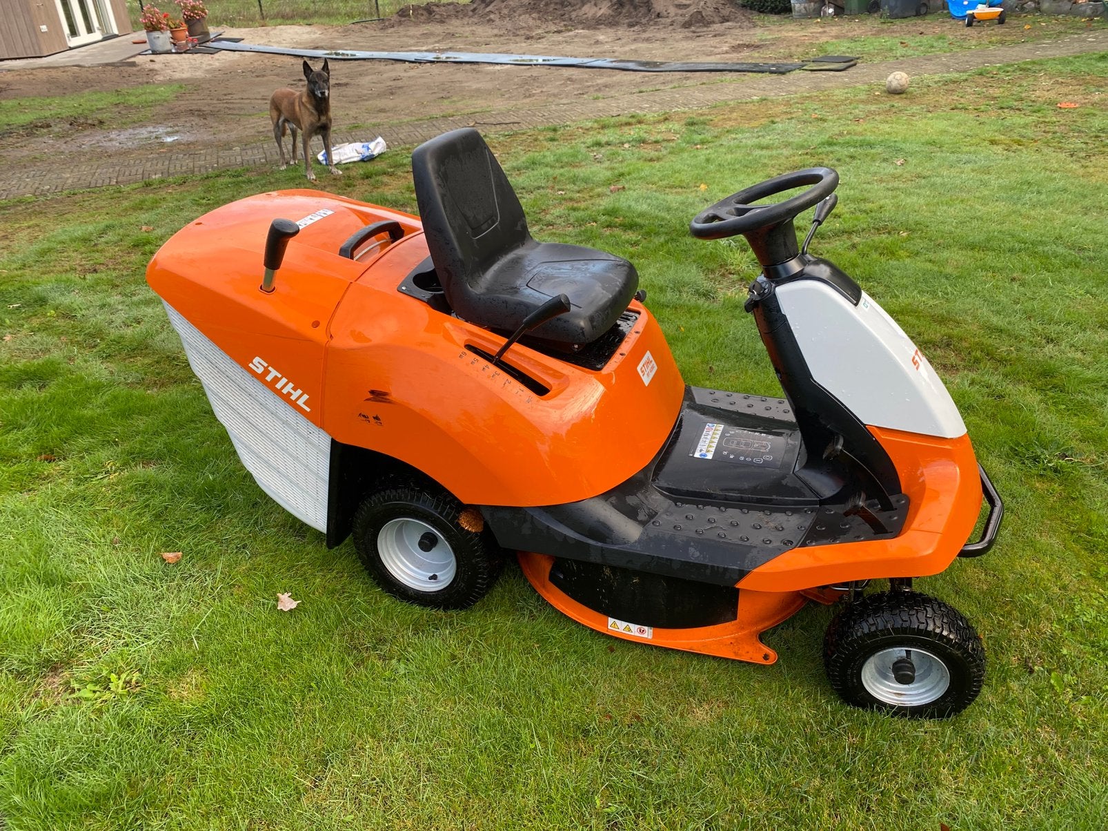 Zitmaaier van stihl uit 2025. Rt 4082, Ophalen, Zo goed als nieuw