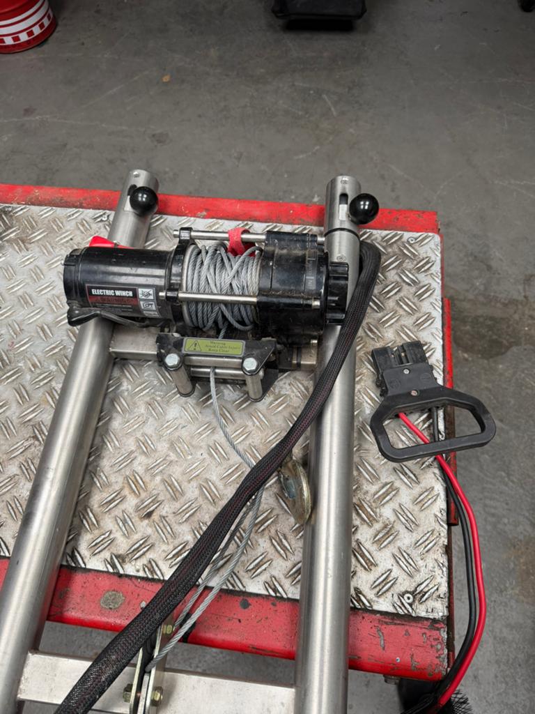 24v lier, Ophalen, Gebruikt