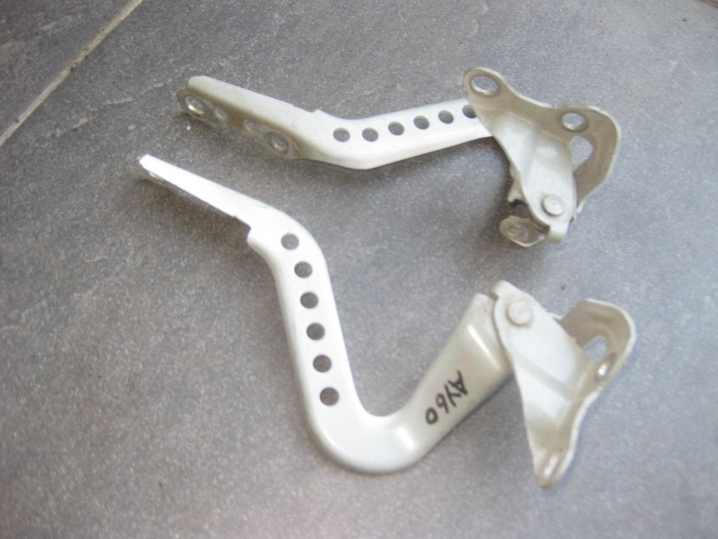 motorkap, scharnieren toyota aygo, Auto-onderdelen, Ophalen of Verzenden, Voor, Toyota, Bumper
