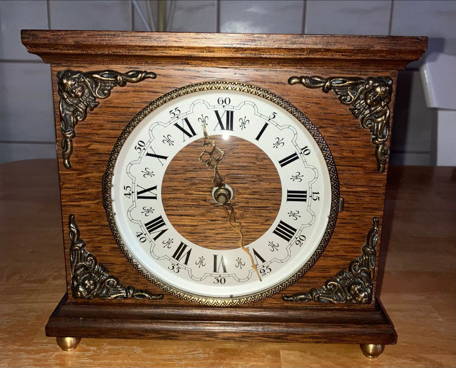 houten tafelklok op batterij, Ophalen of Verzenden
