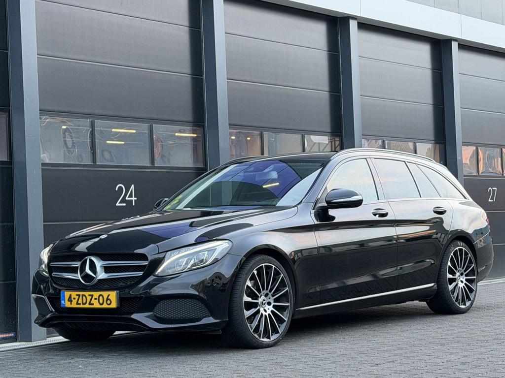 Mercedes-Benz C-Klasse 220 CDI Leer Clima Navi EURO-6, Auto's, Mercedes-Benz, Zwart, Leder, Vierwielaandrijving, 168 €/maand