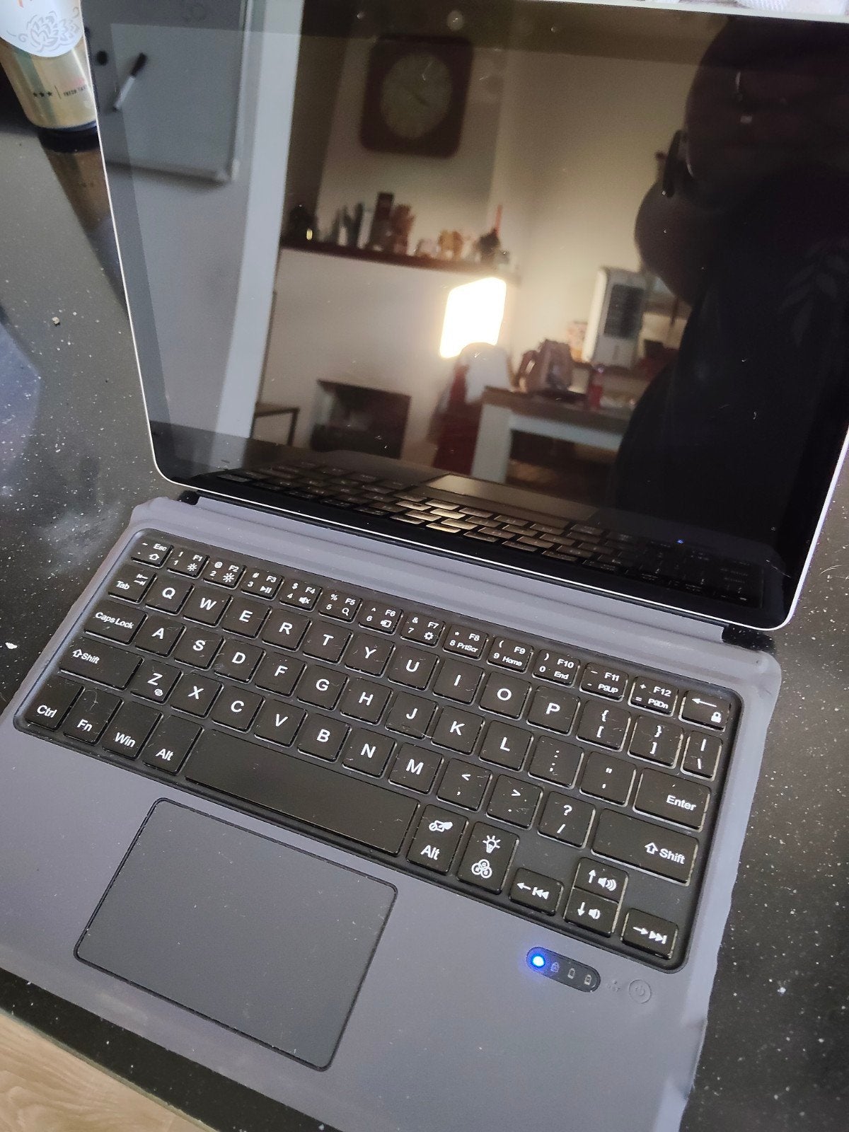 Microsoft Surface Go 2 (Pentium 4425Y, 4GB RAM, 64GB opslag), Computers en Software, Windows Tablets, 10 inch, Ophalen of Verzenden