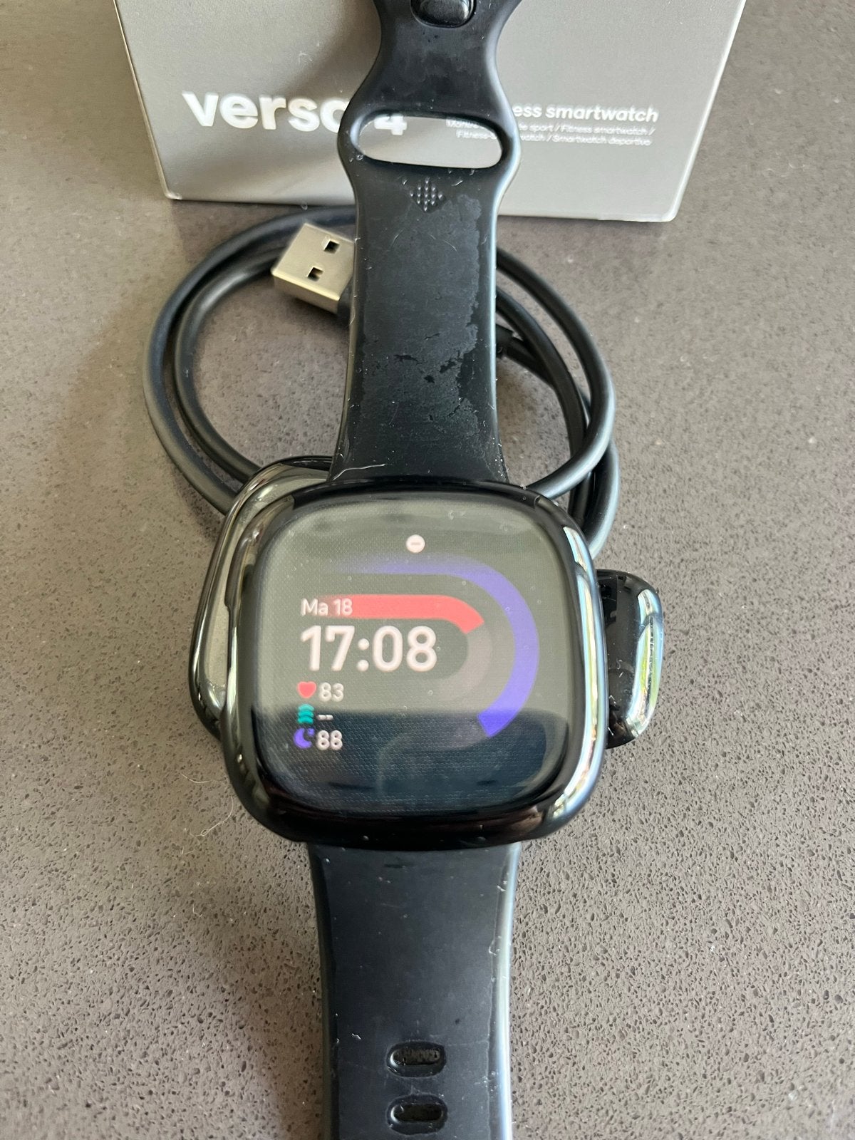 Fitbit Versa 4 Fitness Smartwatch Zwart - Zo goed als nieuw, Hartslag, Zwart, Ophalen of Verzenden, Zo goed als nieuw