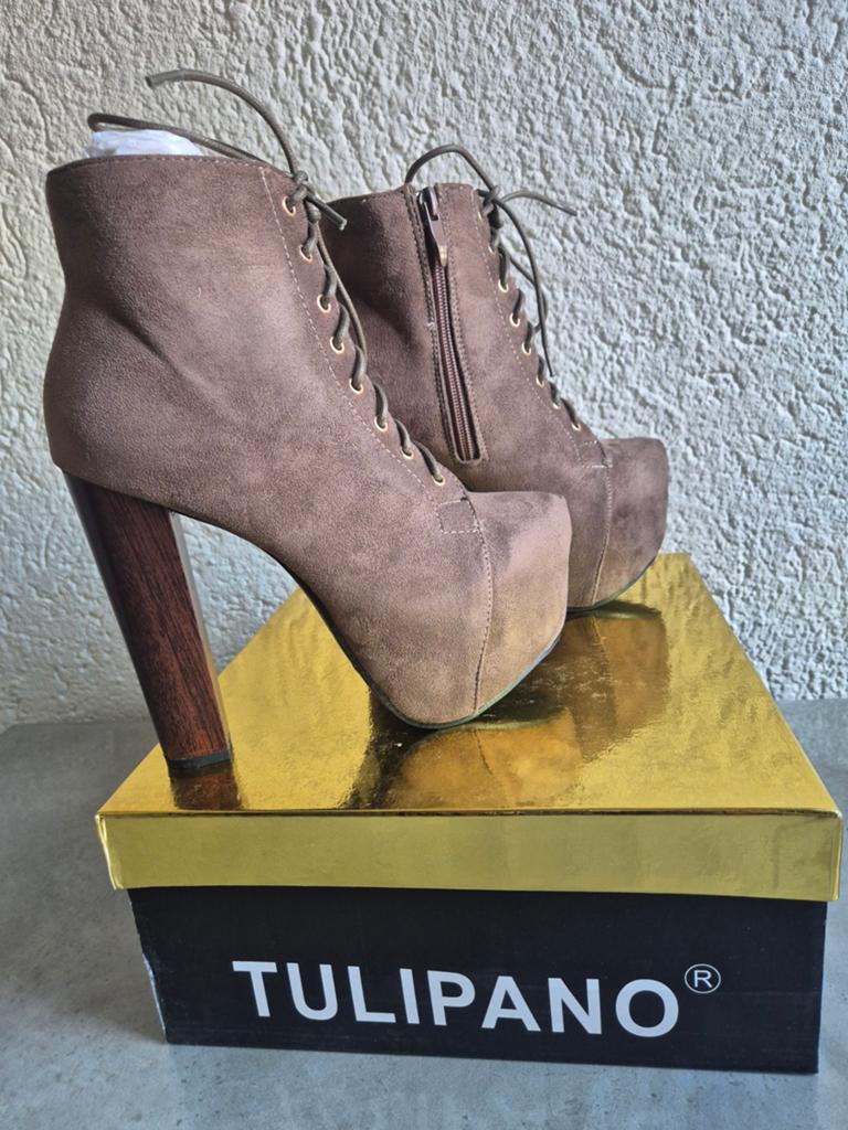 Tulipano Enkellaarsjes met Hoge Hak - STUNT PRIJS!, Kleding | Dames, Schoenen, Ophalen, Overige kleuren, Lage of Enkellaarzen