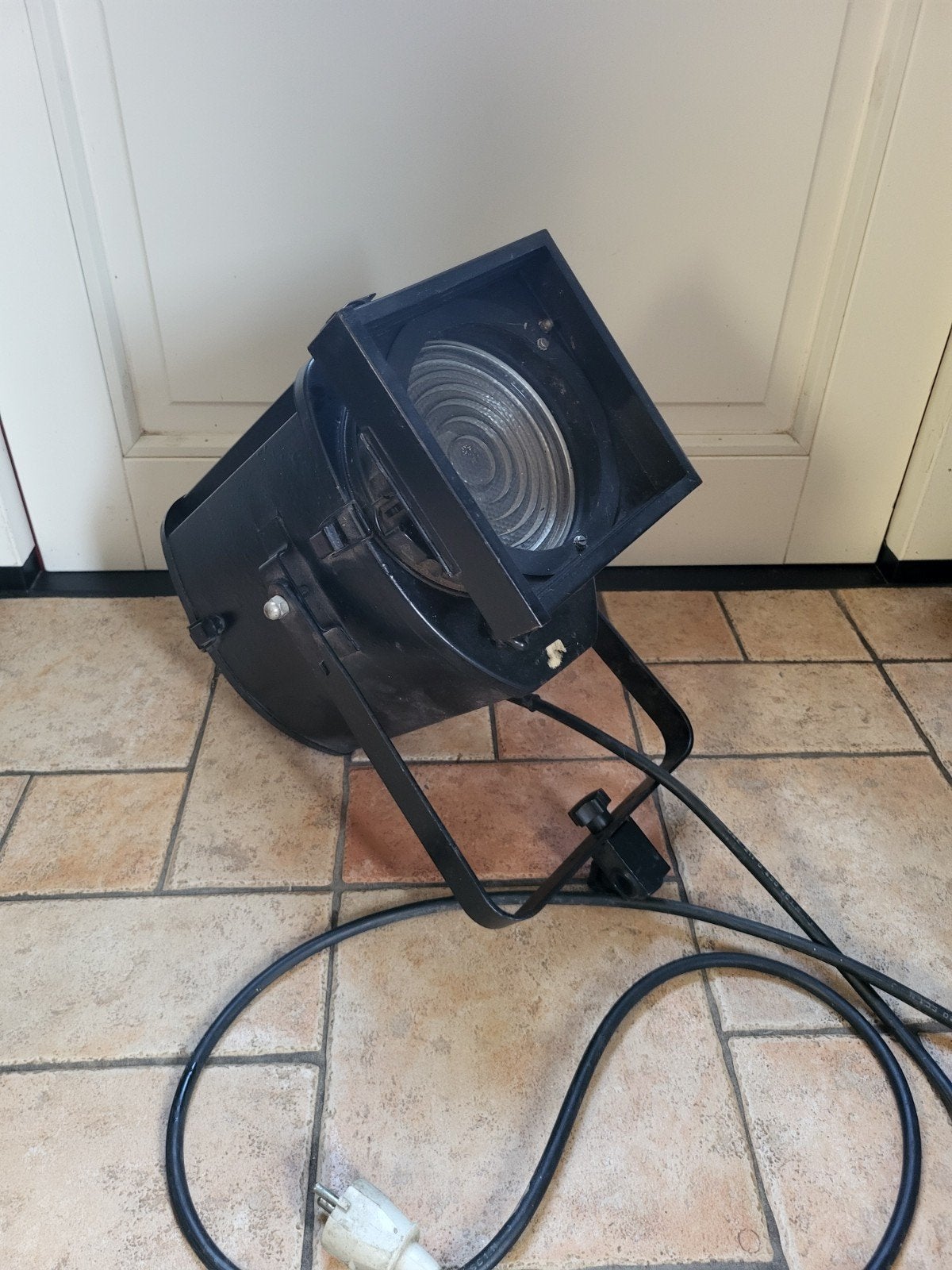 Super gave unieke film studio  lamp, Ophalen
