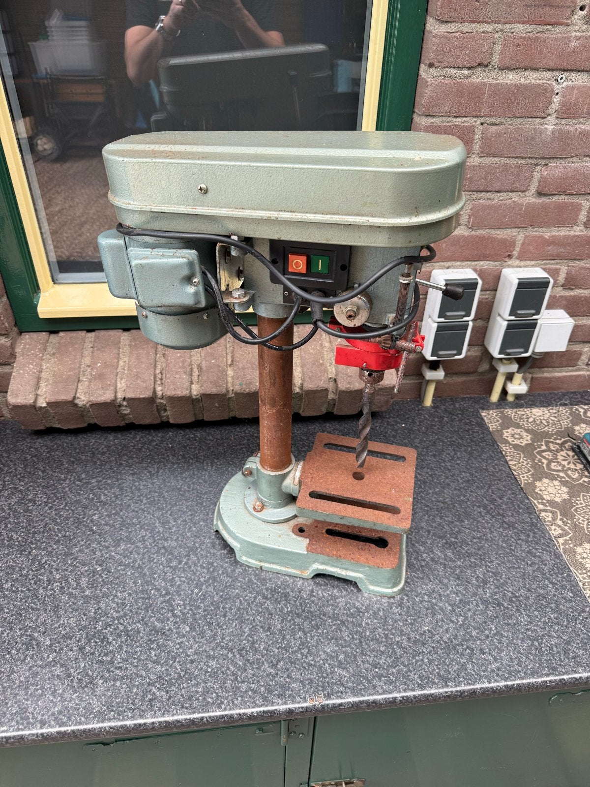 Vintage Kolomboormachine - Robuust en Functioneel, Doe-het-zelf en Verbouw, Gereedschap | Boormachines, Ophalen, Gebruikt, Minder dan 400 watt