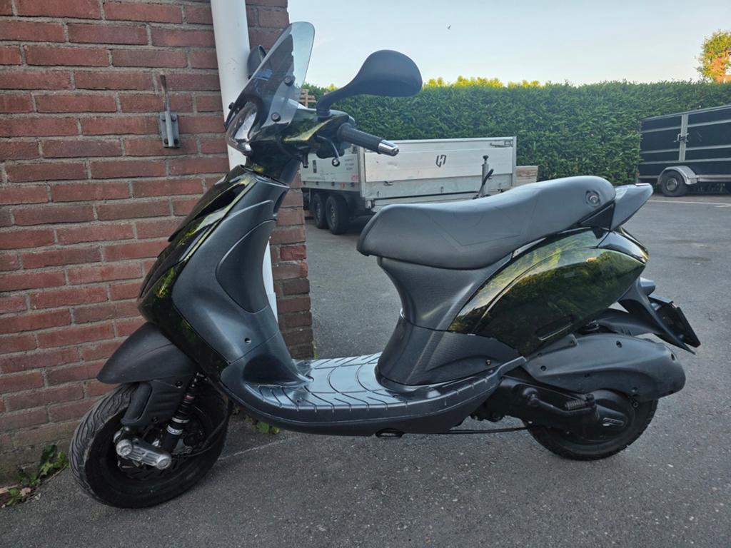 Piaggio Zip sp 180cc - Groen/Zwart Speciale Lak, Ophalen of Verzenden, Zo goed als nieuw, Benzine, Piaggio