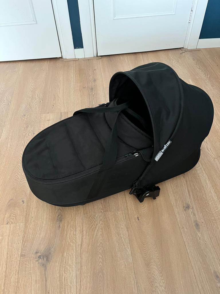 Yoyo babyzen reiswieg incl adapters, Ophalen, Zo goed als nieuw, Overige merken