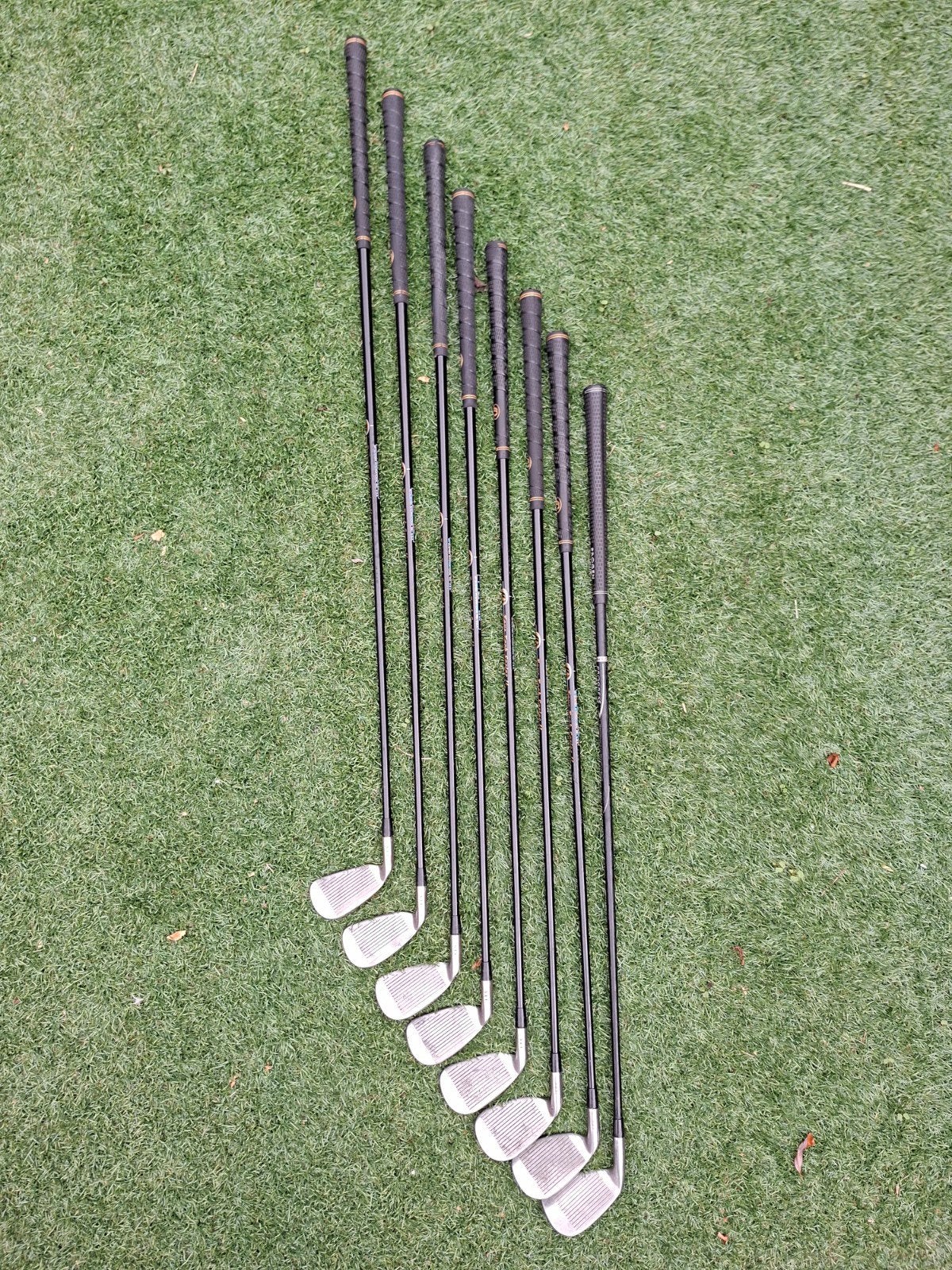Foto 10 van Mitsushiba heren standaard R Golfset: 3 Woods en 8 IJzers (G