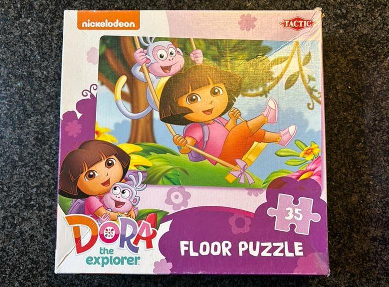 Dora the Explorer en Pasen Puzzels - 2 stuks, Ophalen of Verzenden, 10 tot 50 stukjes, Gebruikt, 4 tot 6 jaar