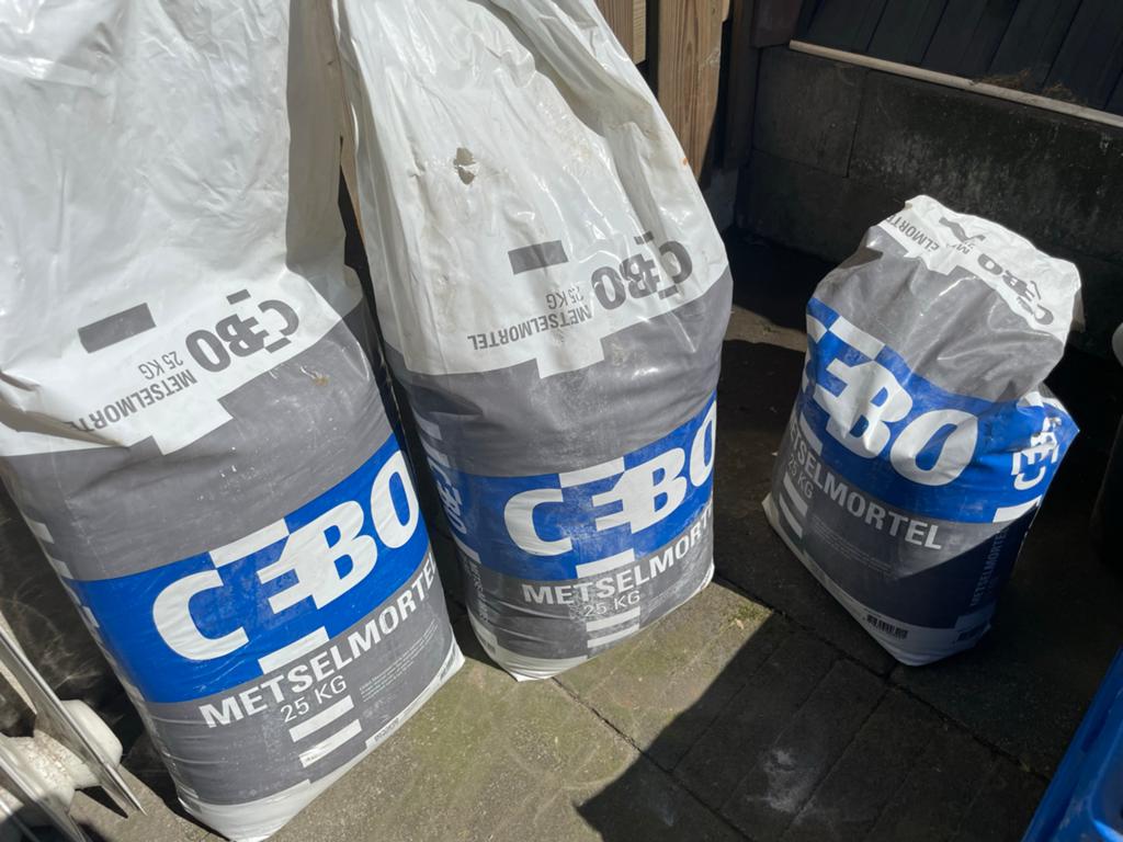 Cebo Metselmortel met kalk 25 kg - 2,5 zakken, Doe-het-zelf en Verbouw, Metselstenen, Ophalen, Nieuw, Overige typen