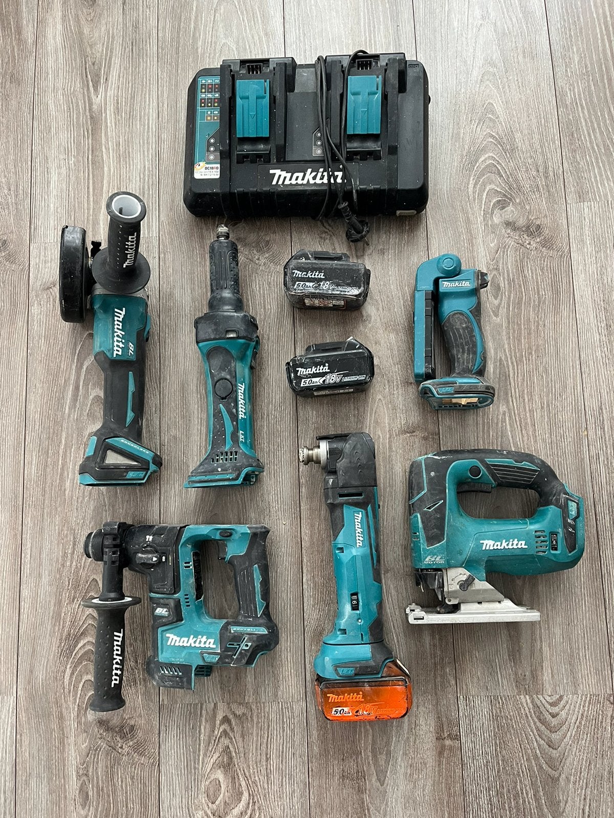 Makita 18v set compleet met drie accu’s en doubellader, Ophalen of Verzenden, Gebruikt