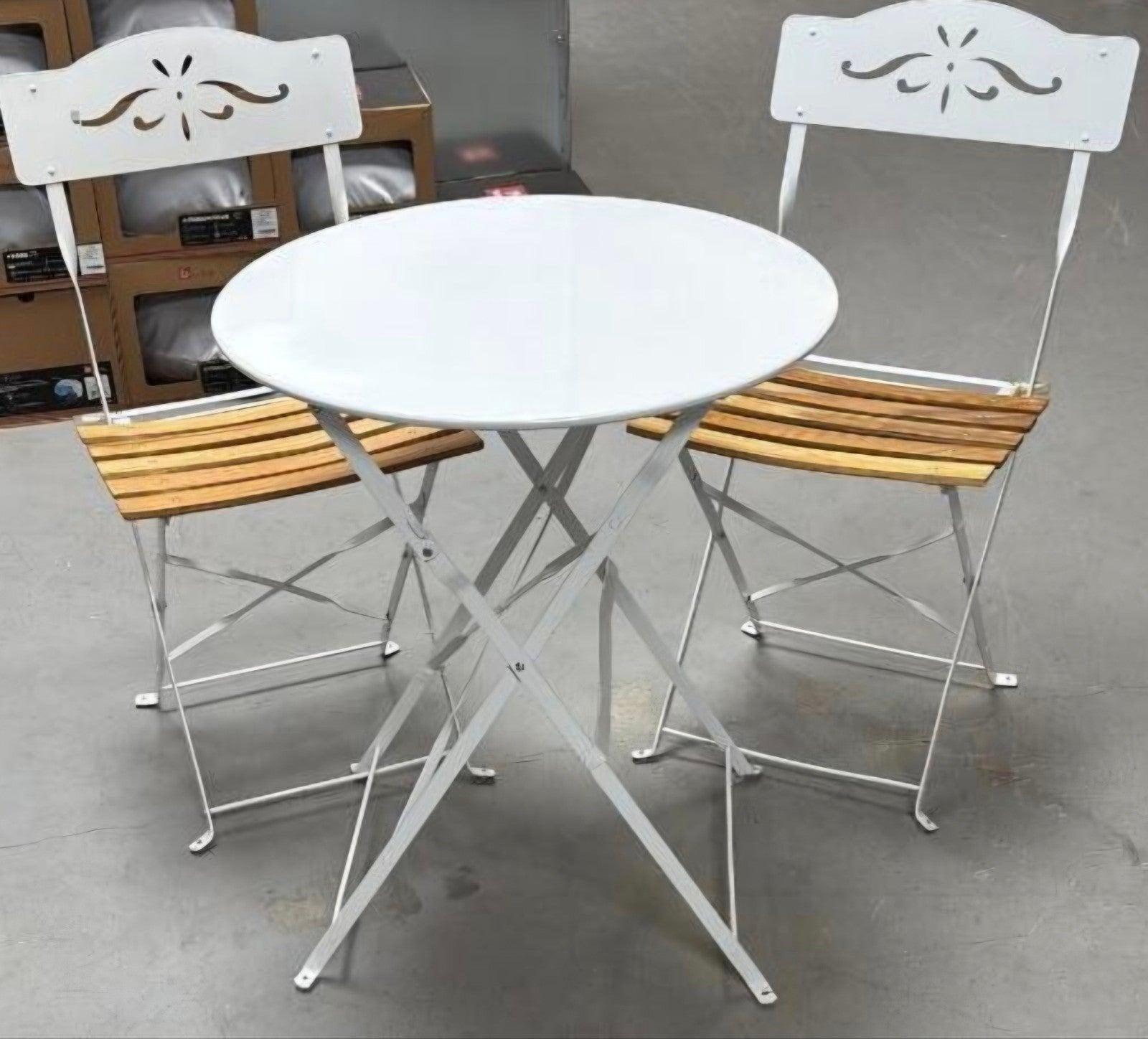 Bistro bistrosetje tafel + 2 stoelen showmodel.

NIET GEBRUI, Aluminium, Zo goed als nieuw, Tuinset, Ophalen