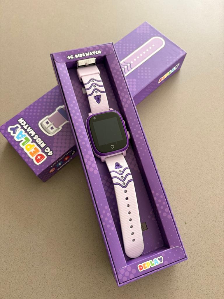 Deplay kinderhorloge - amper gedragen, Sieraden, Tassen en Uiterlijk, Smartwatches, Ophalen of Verzenden, Zo goed als nieuw, Paars